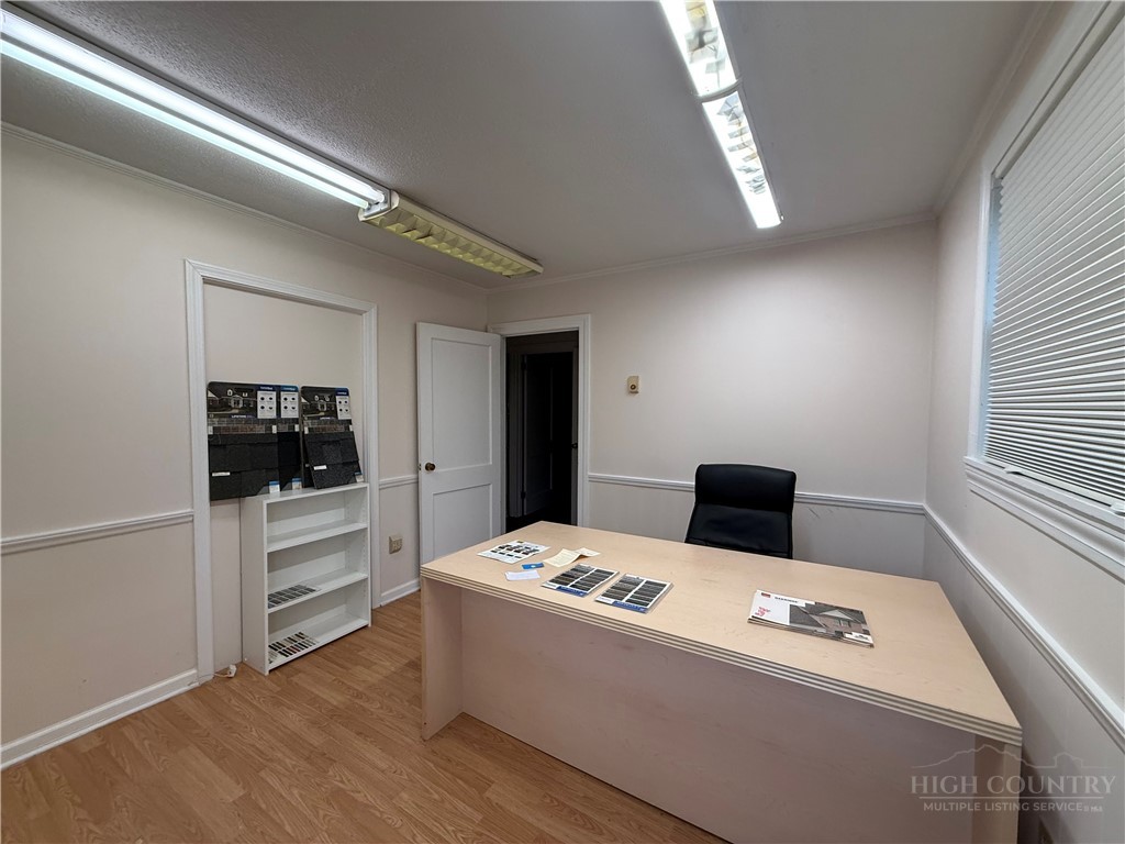 519 E Main Street, Jefferson, NC 28640 — photo 2