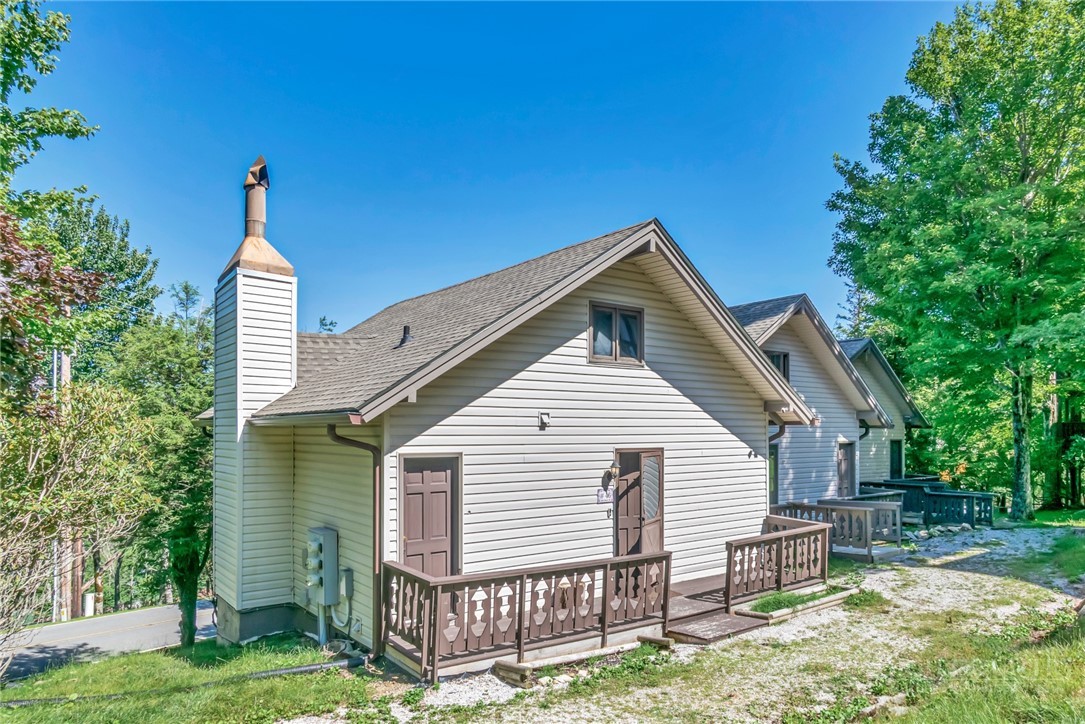 115 N Pinnacle Ridge Road 46 — photo
