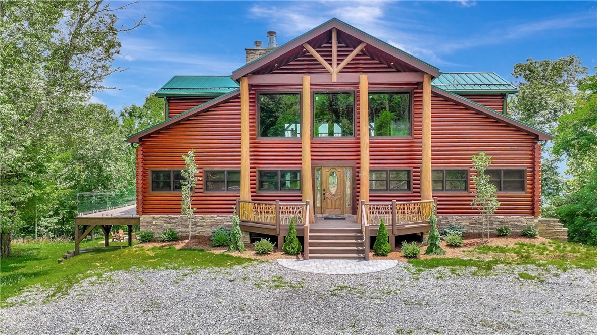 1501 Beech Mountain Parkway — photo