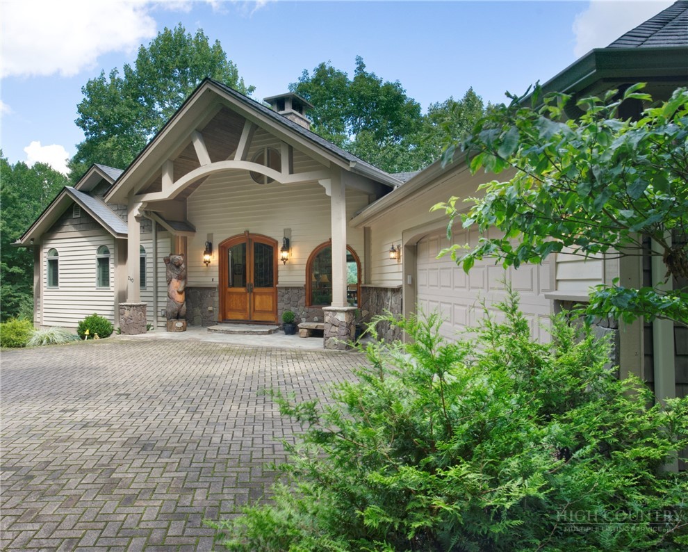 240 Crestwood Springs Court — photo