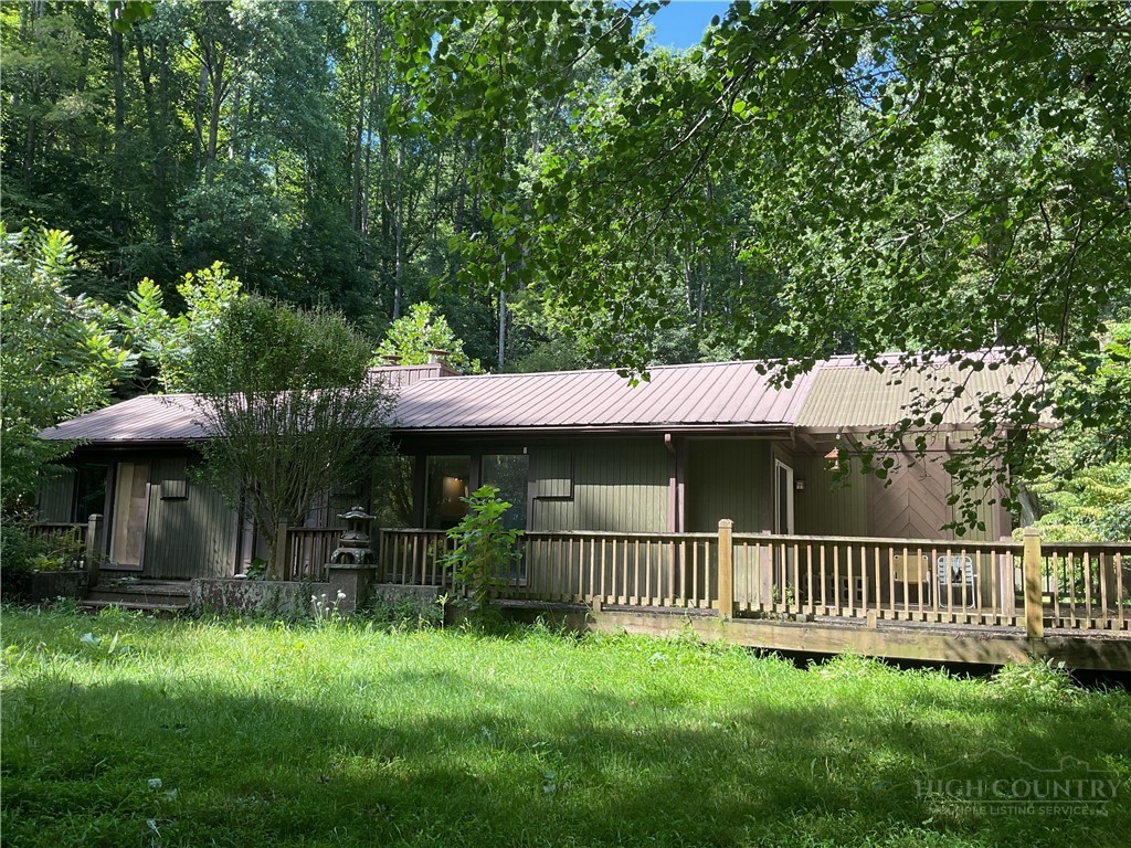 636 Dark Hollow Road — photo