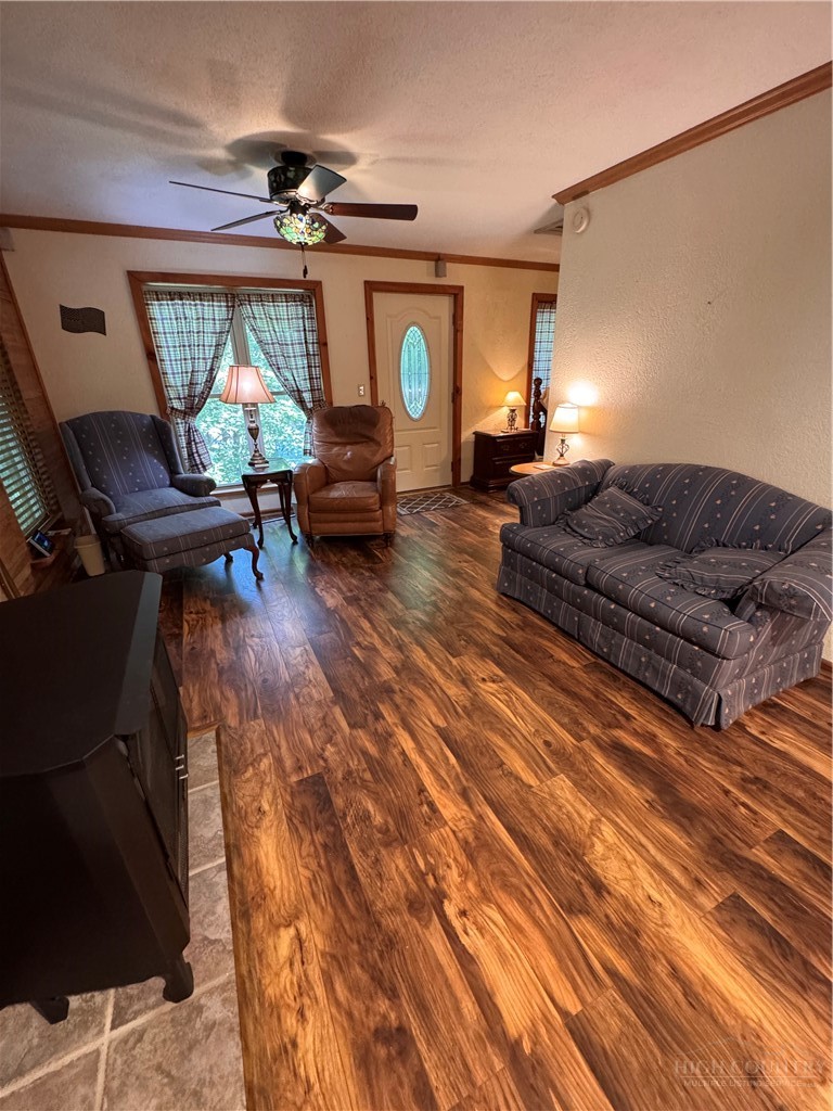 488 Hemlock Loop, Newland, NC 28657 — photo 3