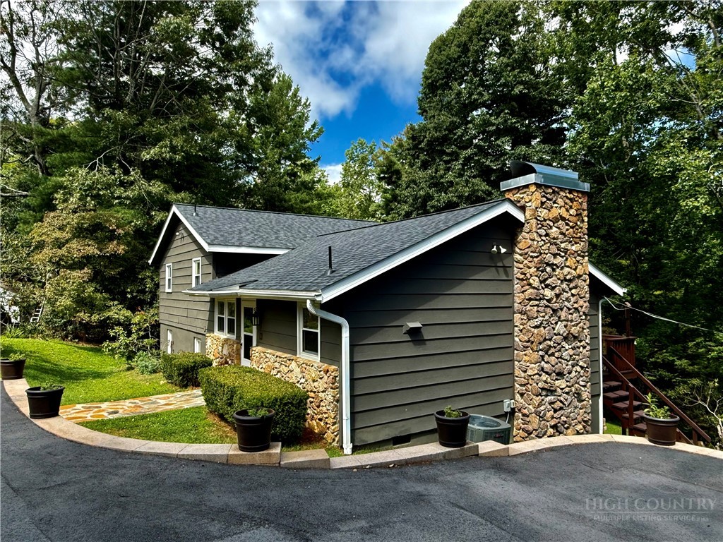 95 Pine Tree Drive, Roaring Gap, NC 28668 — photo 2