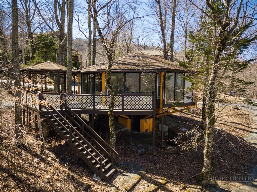 240 Birchwood Lane — photo