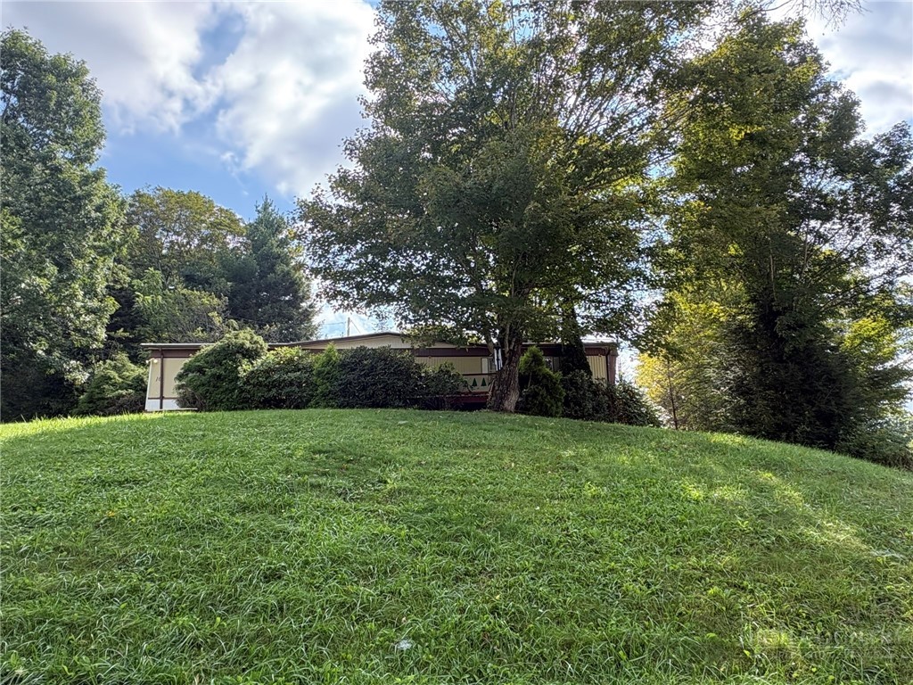 16 Wineberry Lane — photo