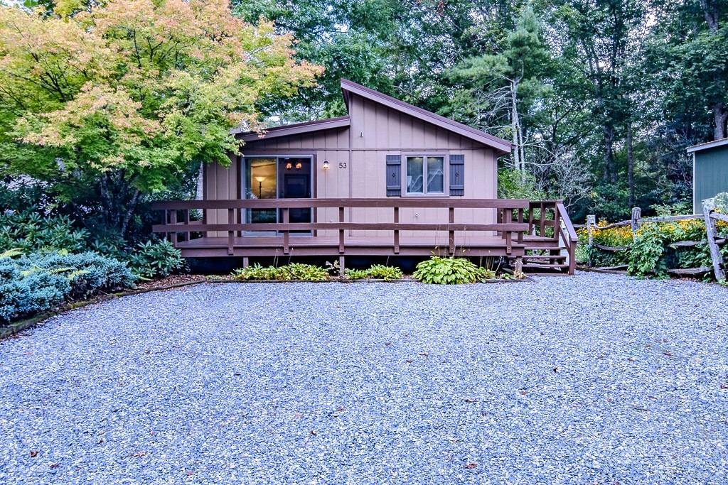 Home in Newland, NC 28657 — photo 2