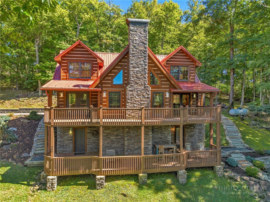 462 Savannah Drive — photo
