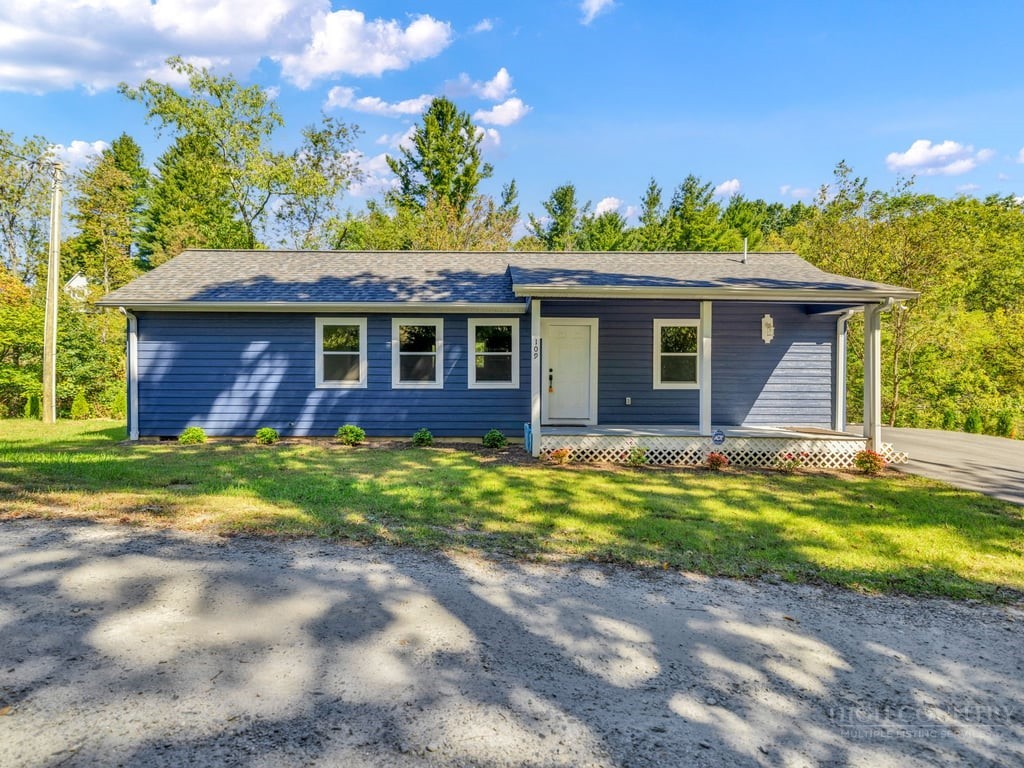 109 Southside Drive — photo