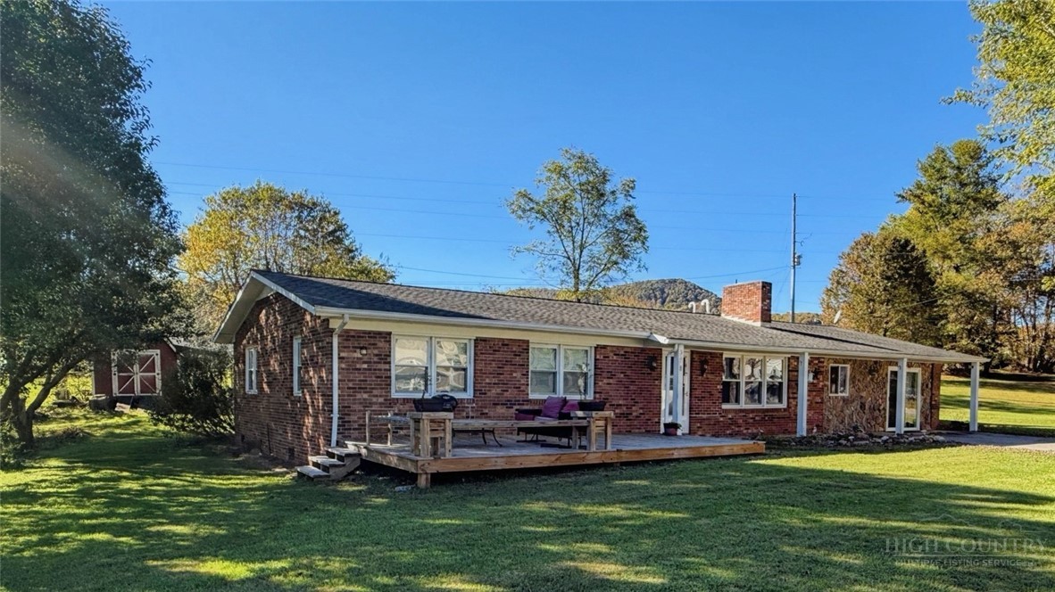 334 Beaver Creek Road Unit B — photo