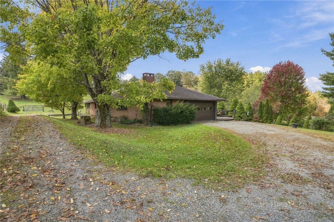 150 Hampton Court, Boone, NC 28607 — photo 2