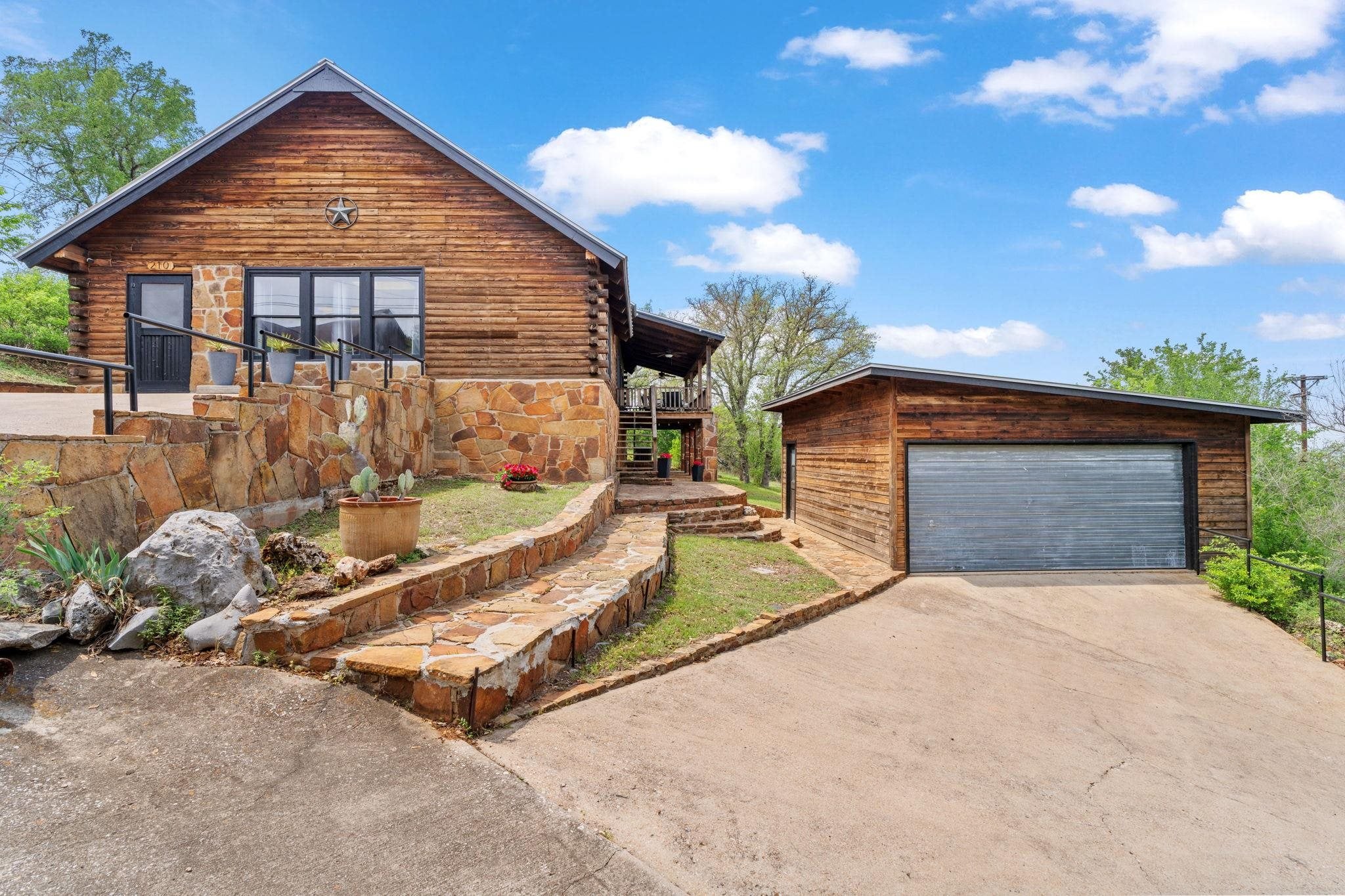 210 Circle Drive — photo