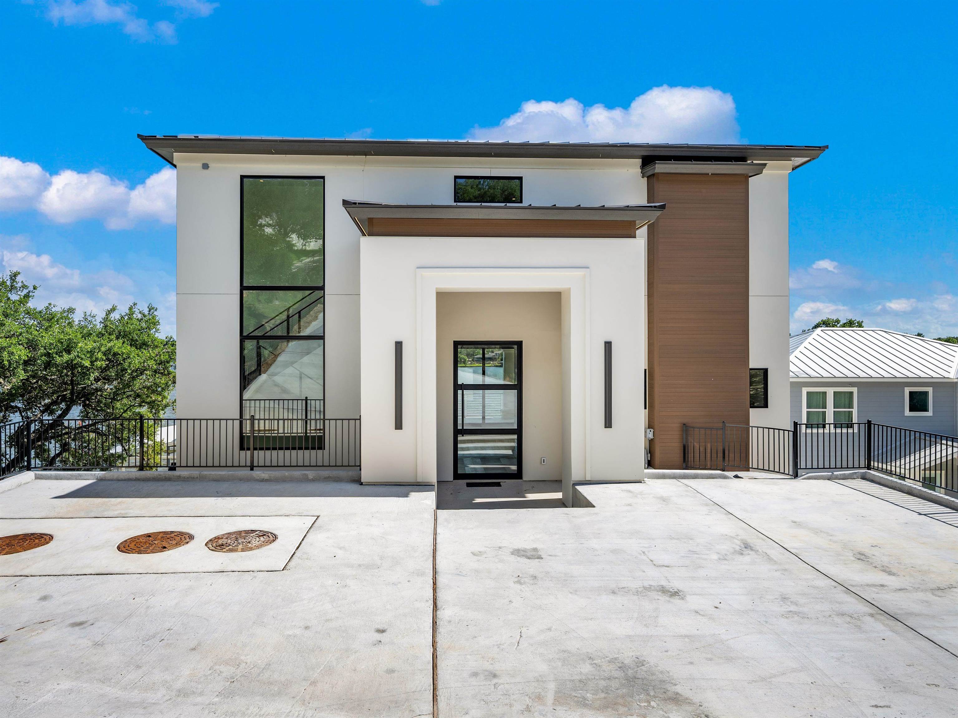 156 Skyline Dr — photo
