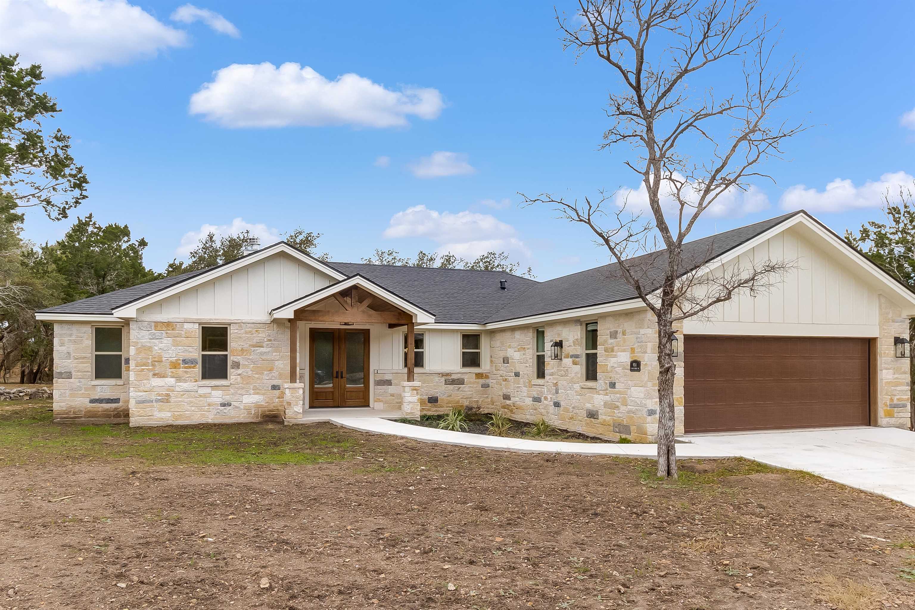 914 W Oakridge Drive — photo