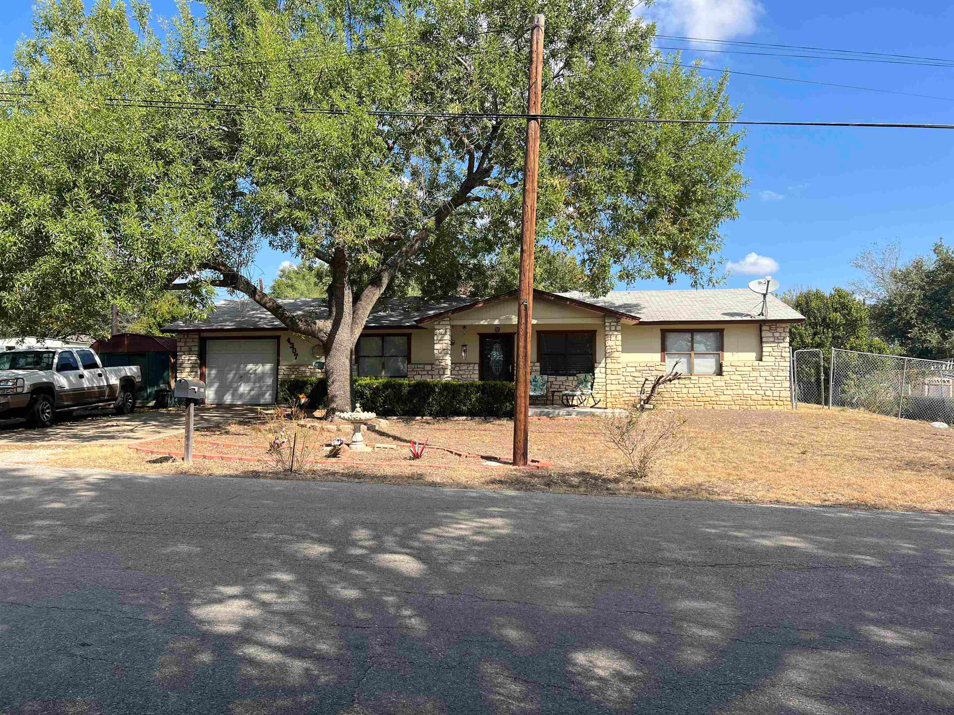 4307 Cottonwood Drive — photo
