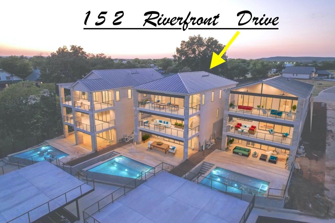152 Riverfront Drive — photo