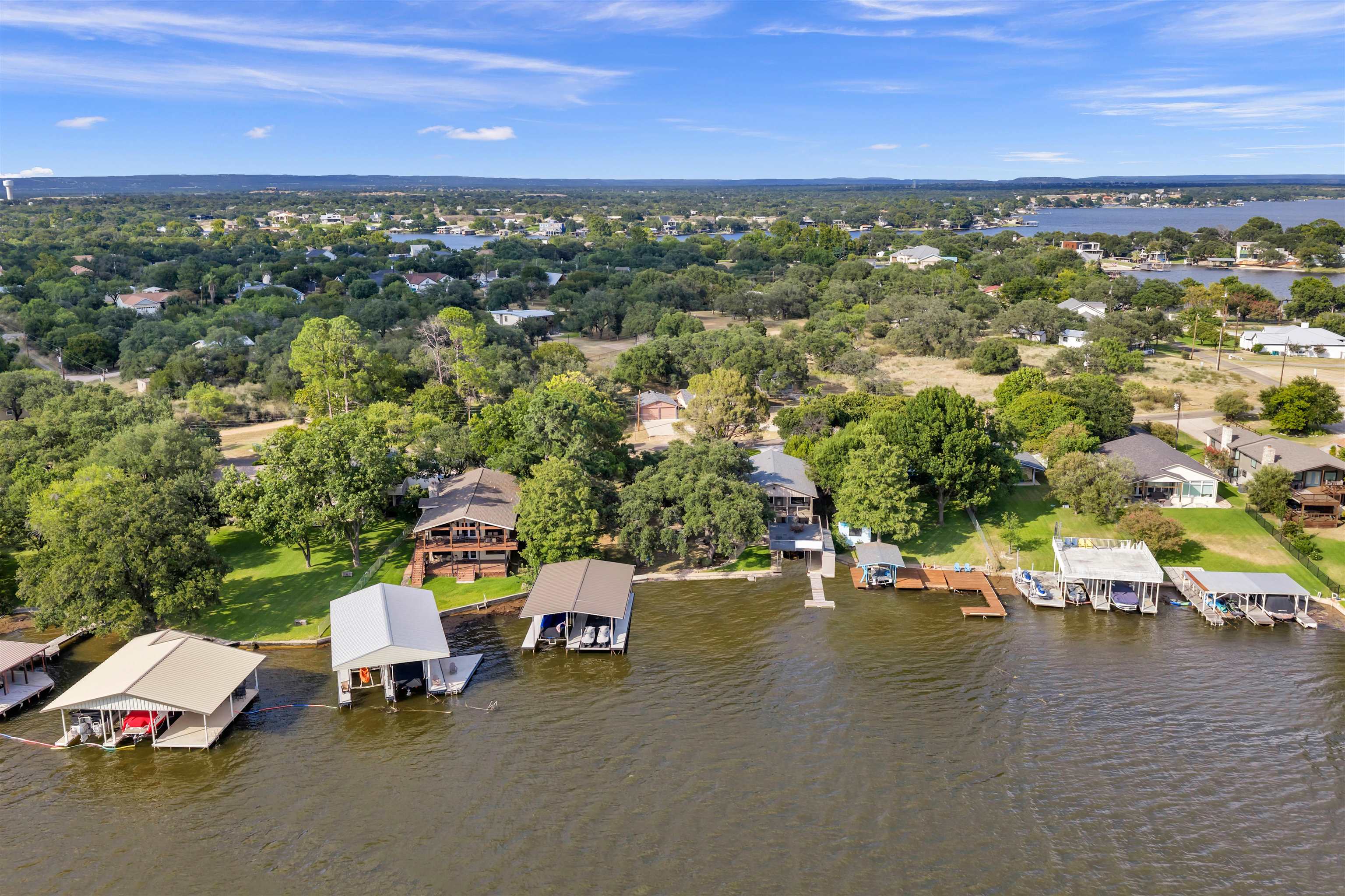 2814 Lakeview Drive — photo