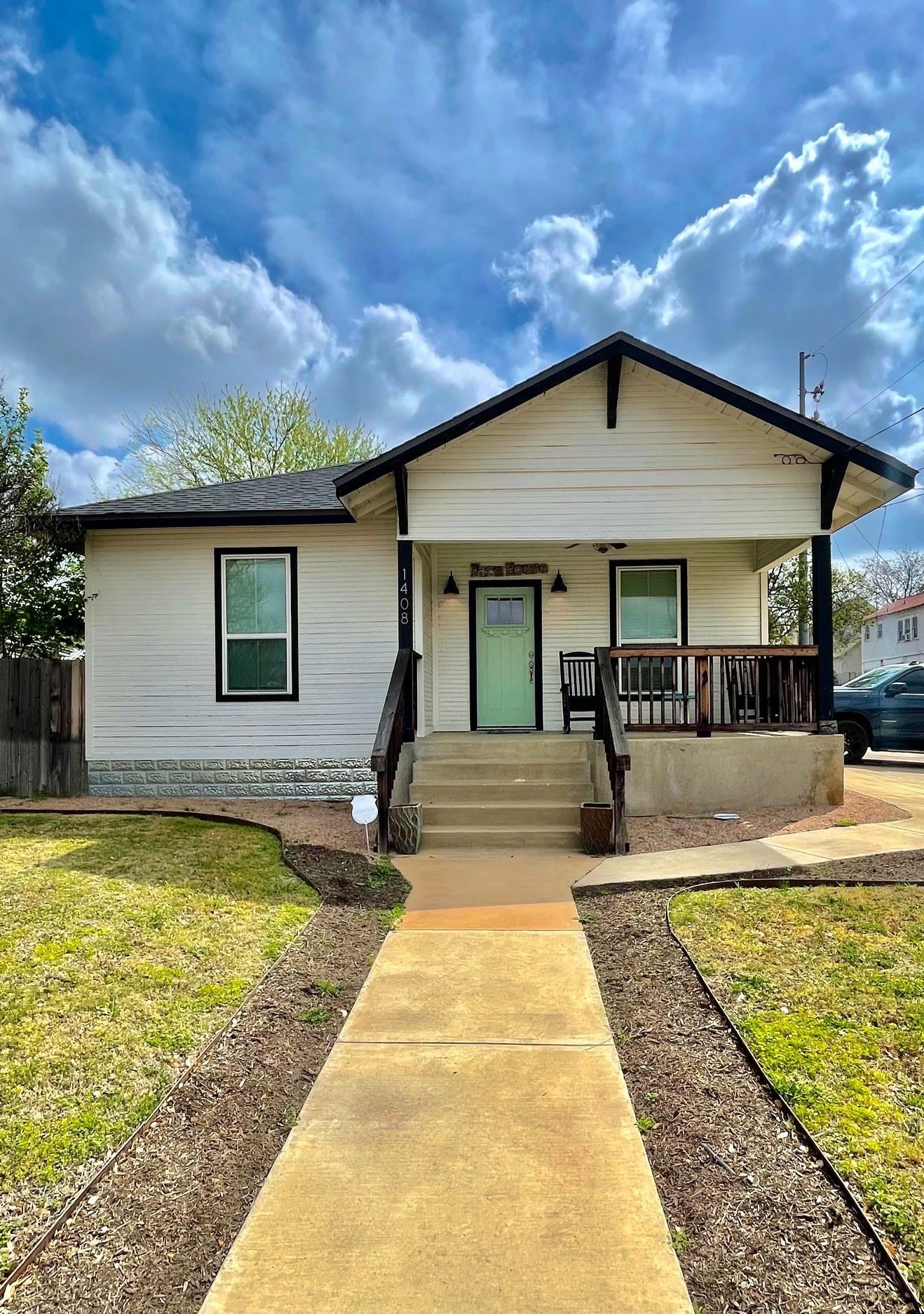 1408 Ford Street — photo