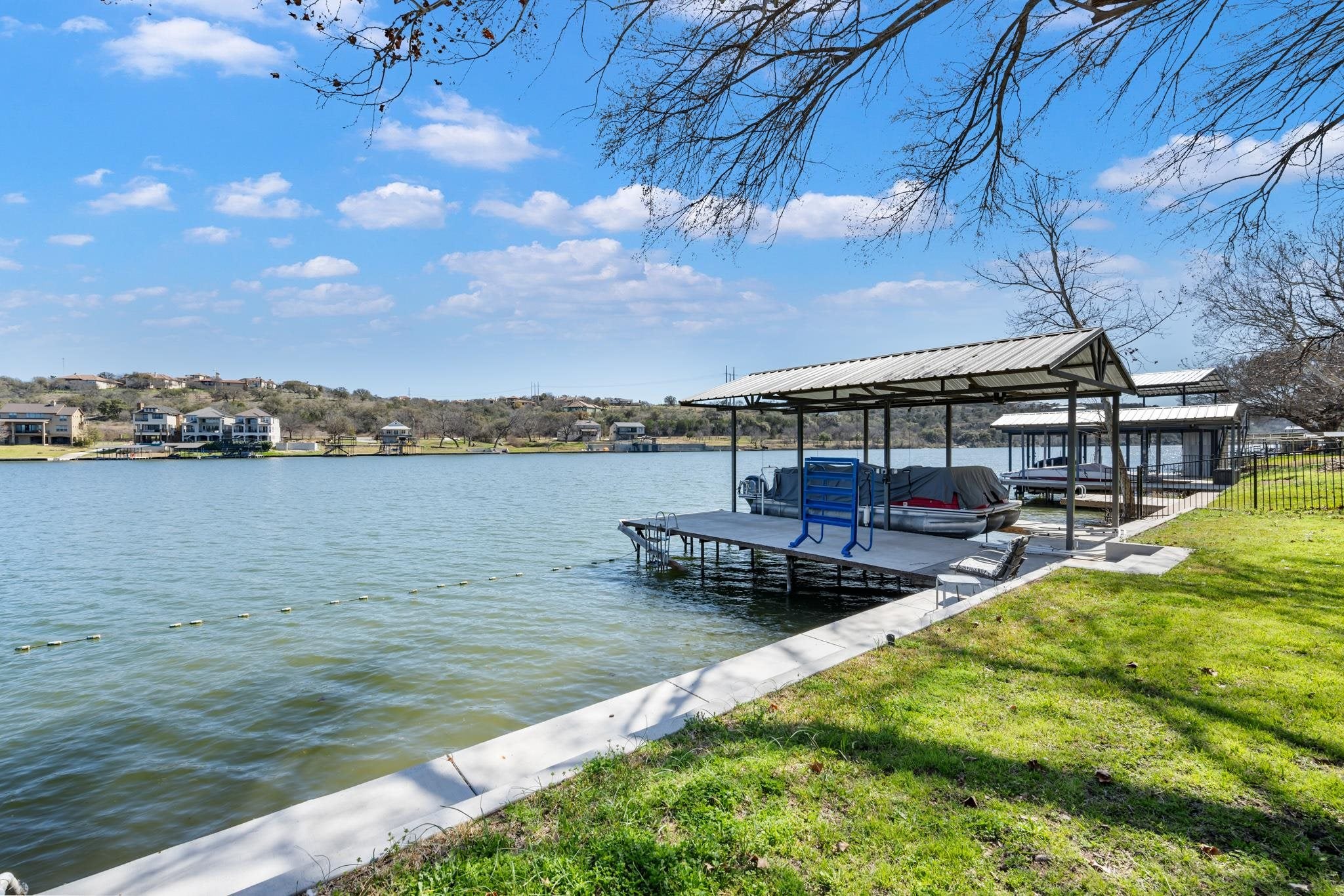 1001 Lakeshore Dr — photo