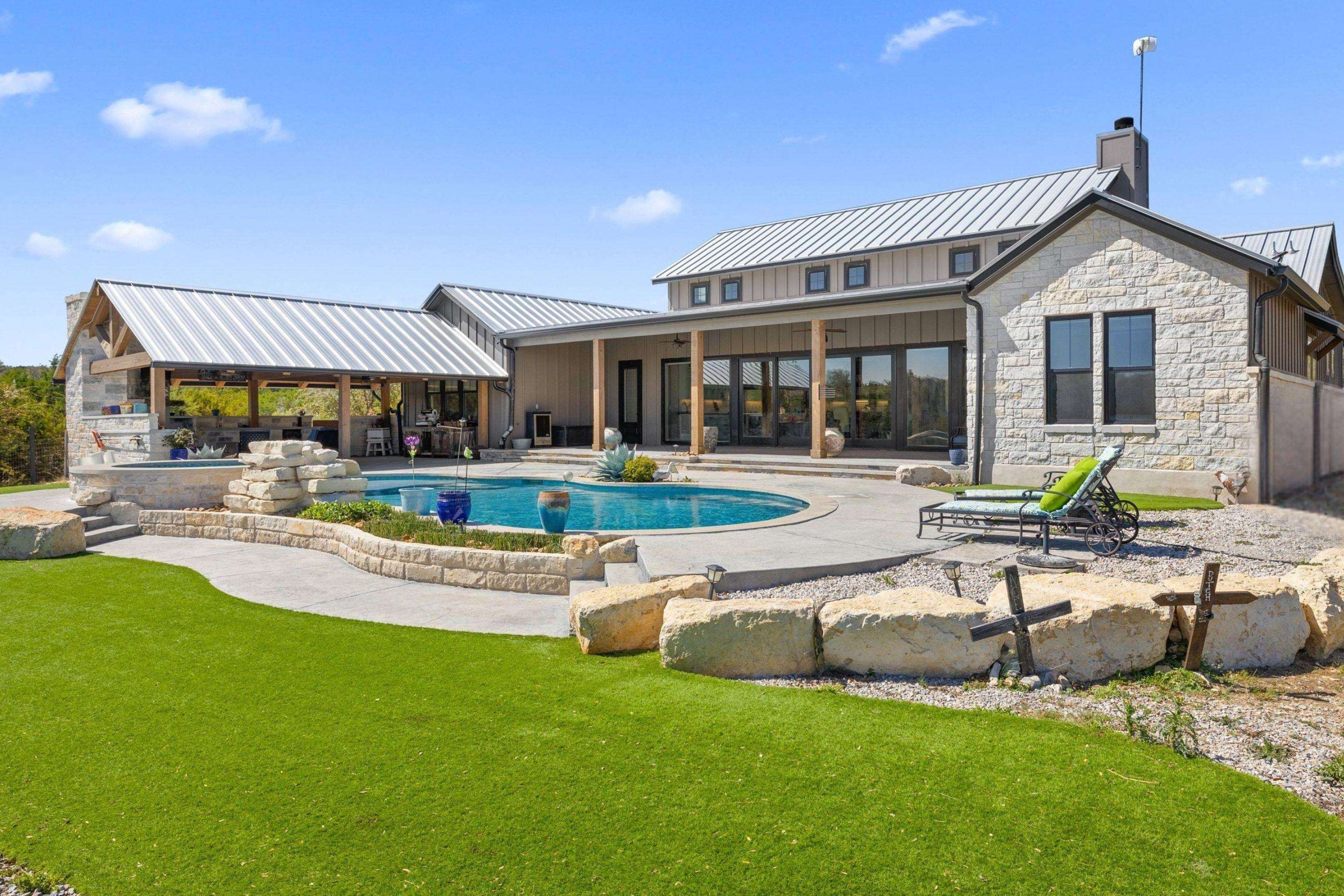 2105 Legacy Hills Drive — photo