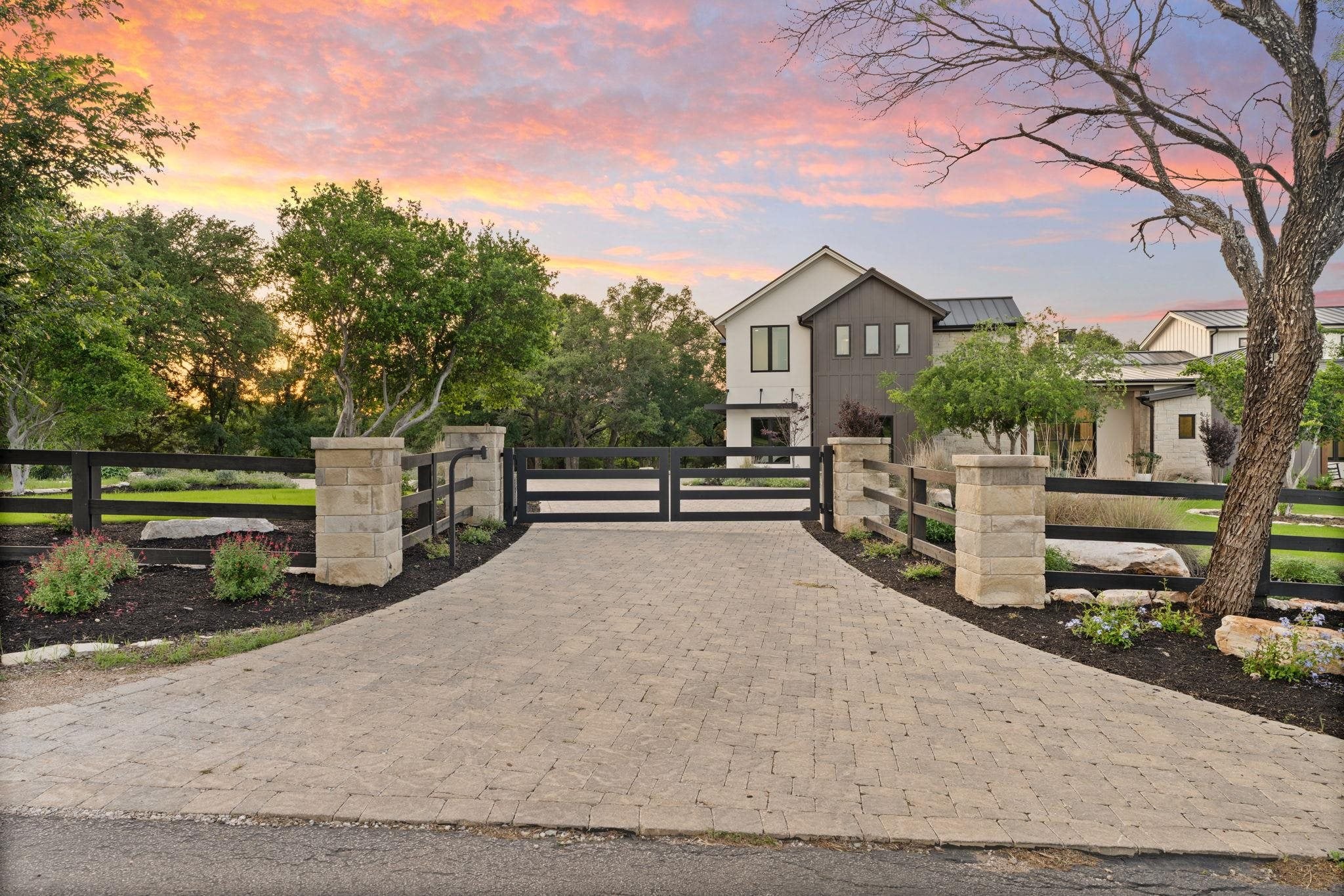 1011 The Trails Parkway — photo