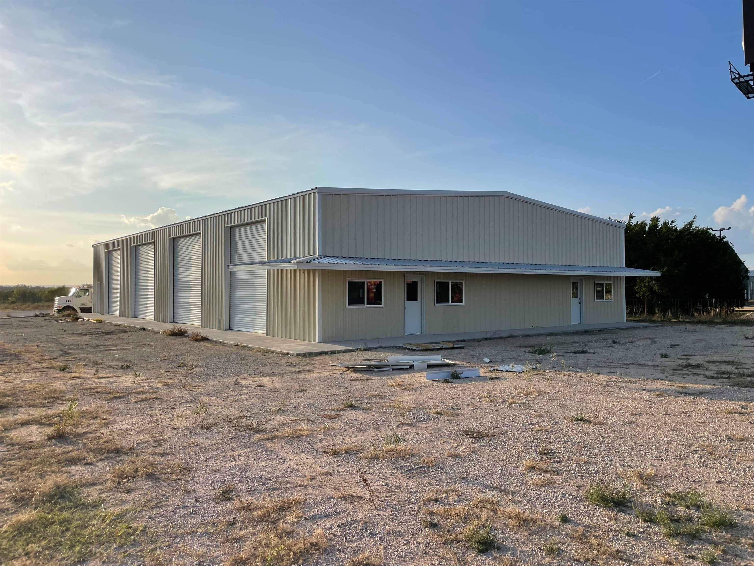 4033 E Highway 29 — photo