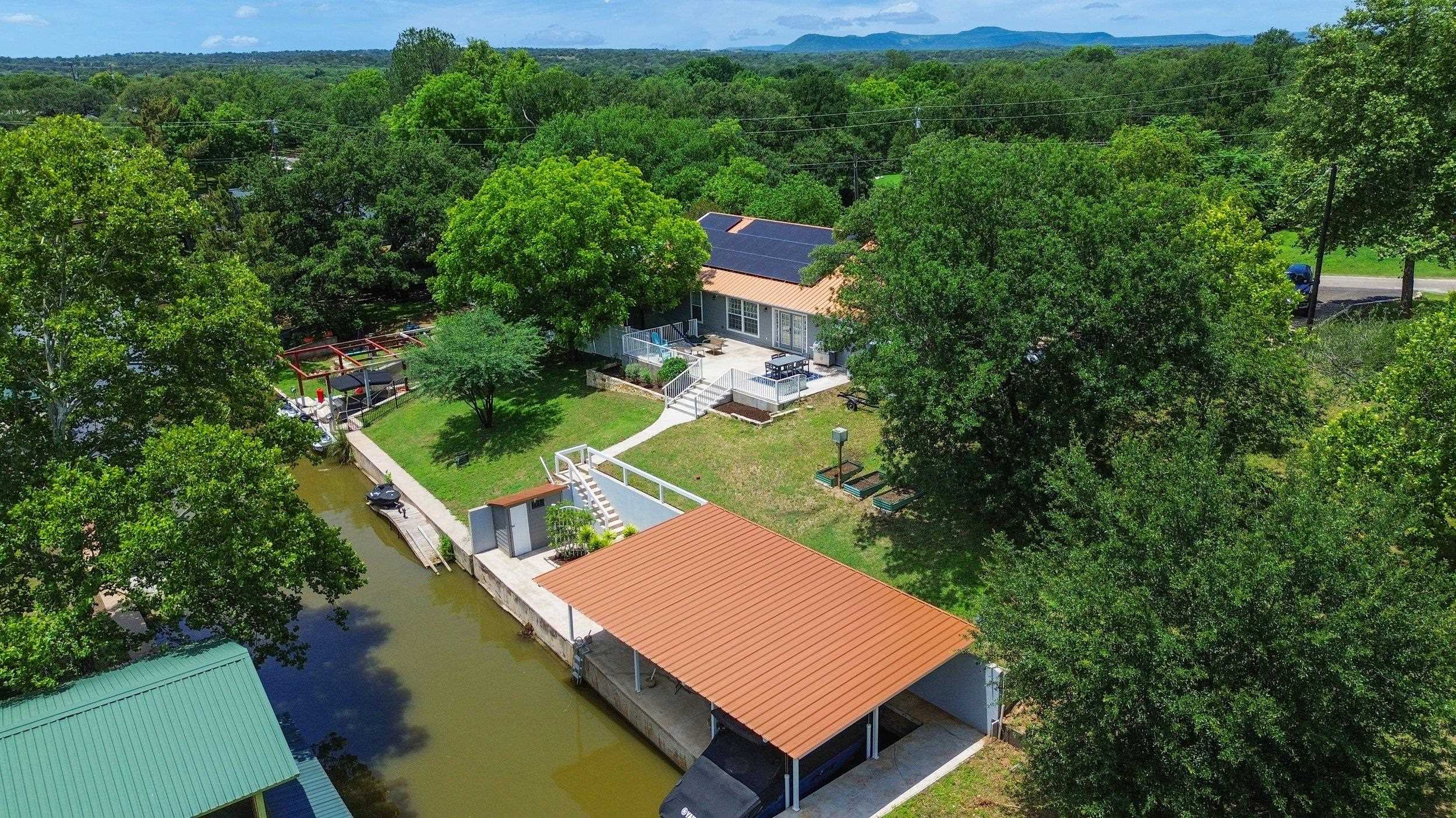 221 County Road 136C — photo