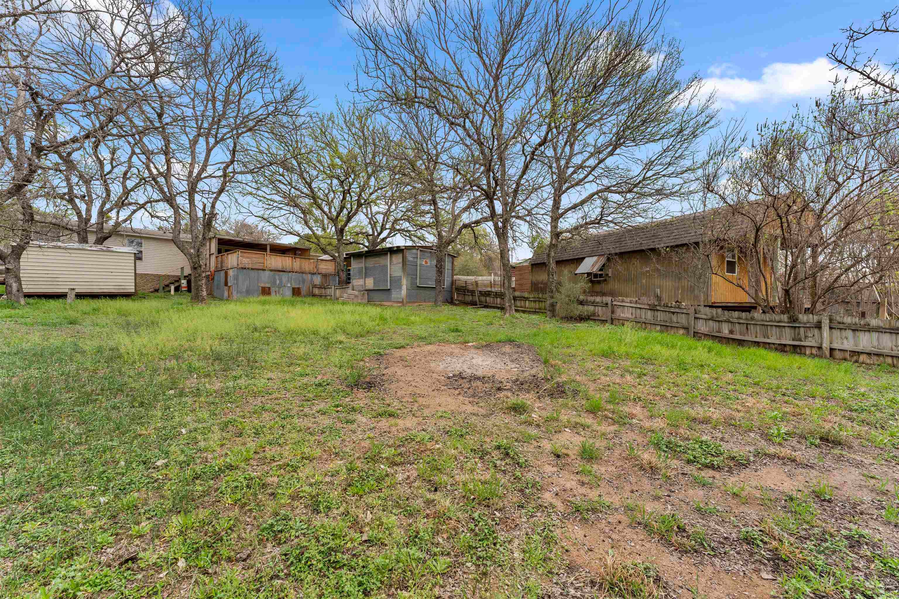 201 Wyatt — photo