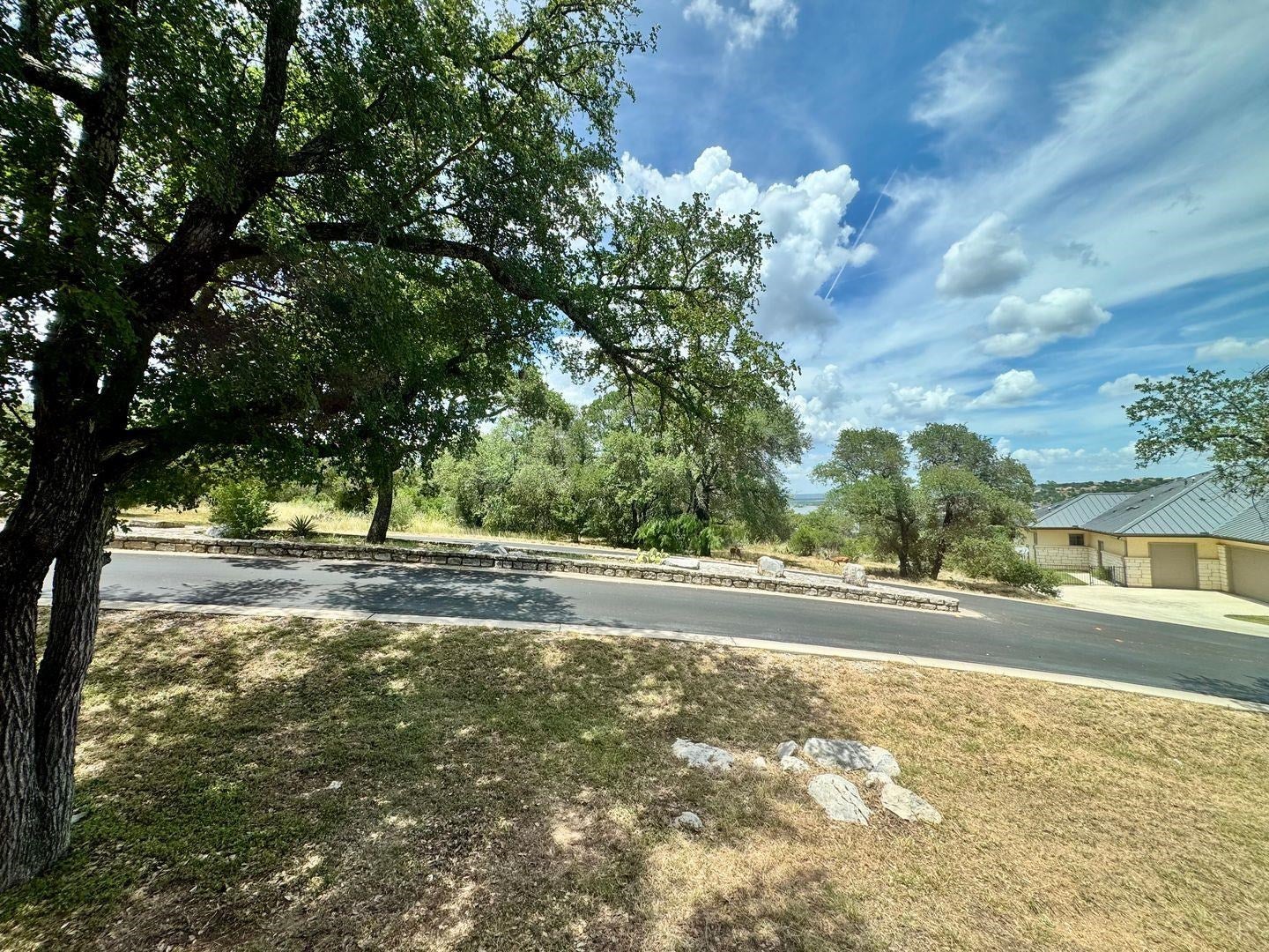 800-D Grassy Knoll — photo