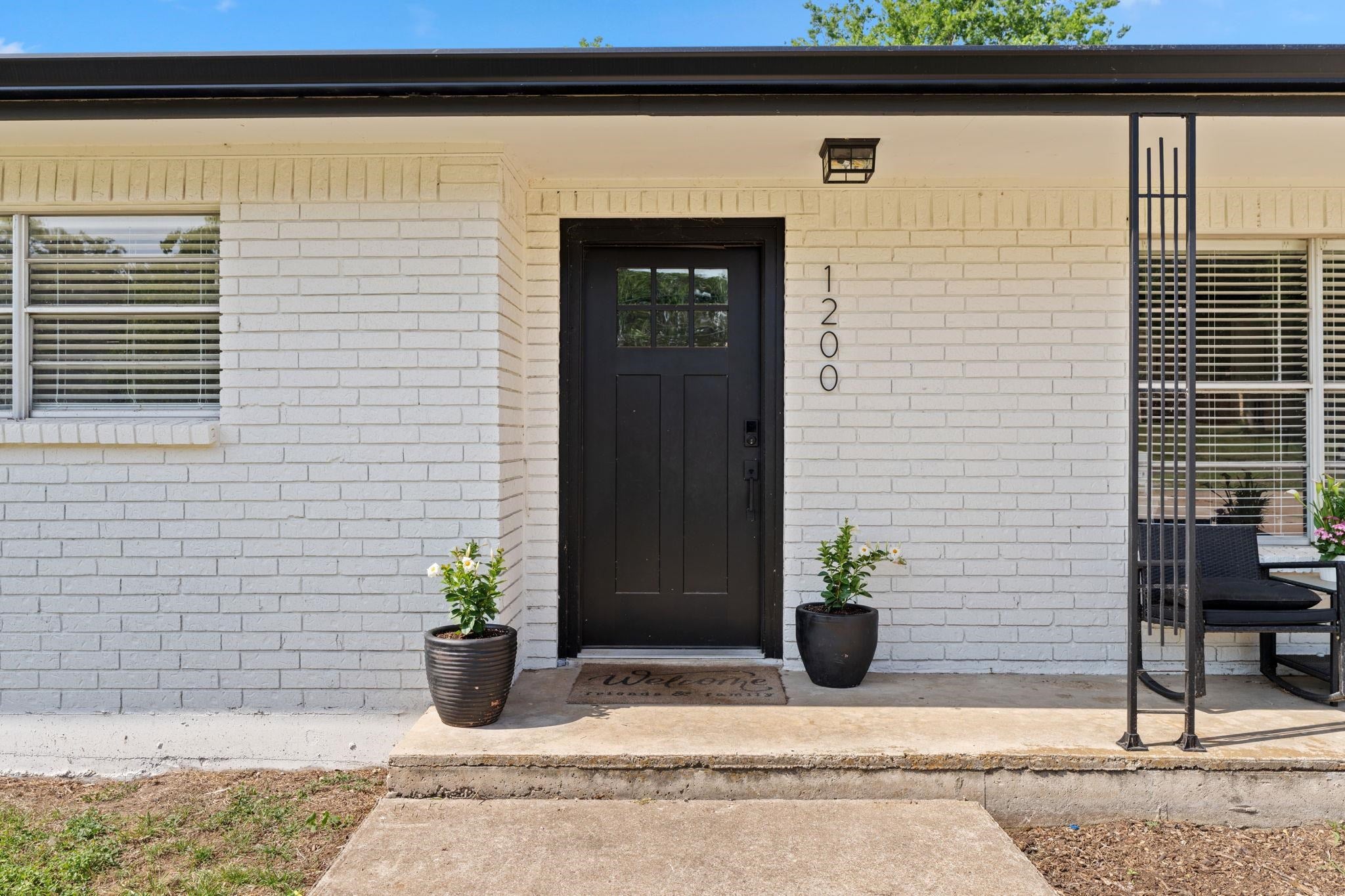 1200 Ash Drive — photo