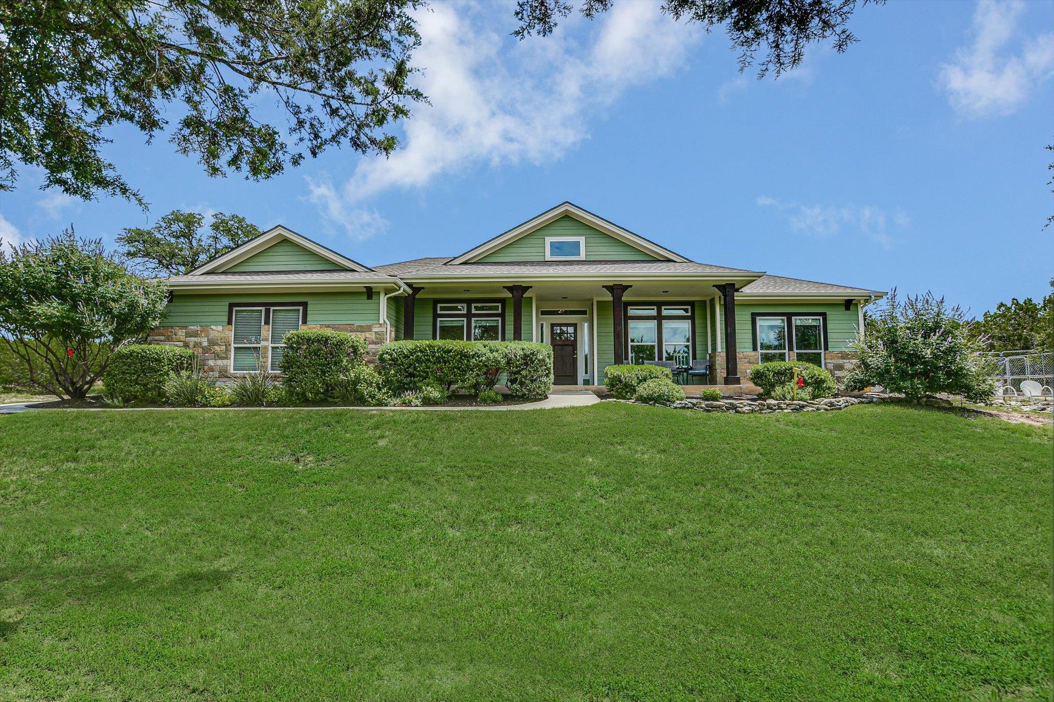 520 Murphy Drive — photo