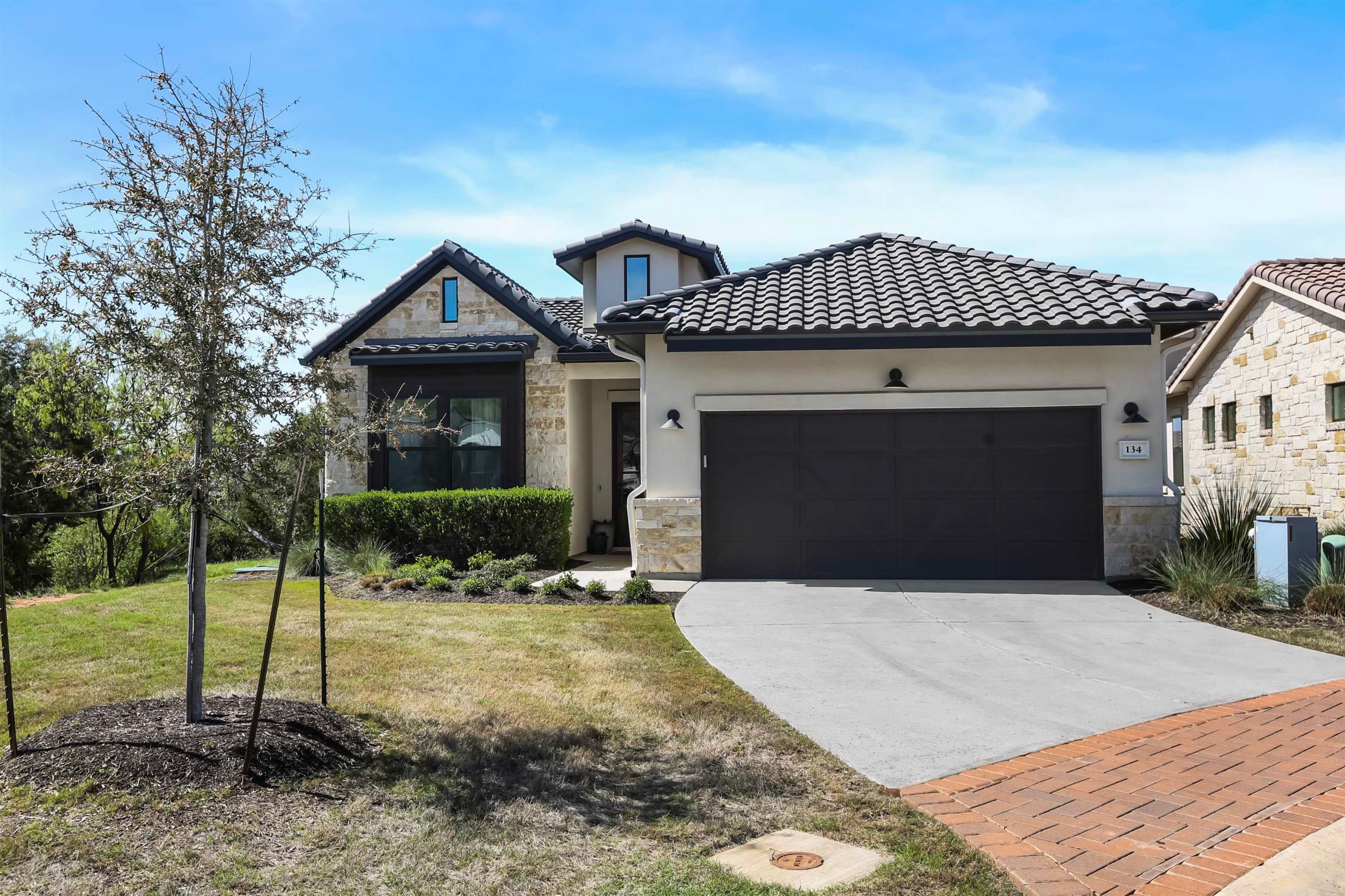 134 Lucia Court — photo