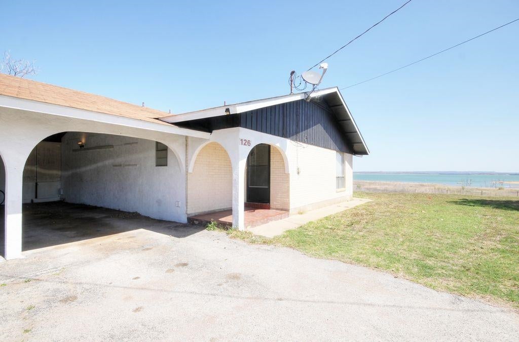 126 Lake Breeze Drive — photo