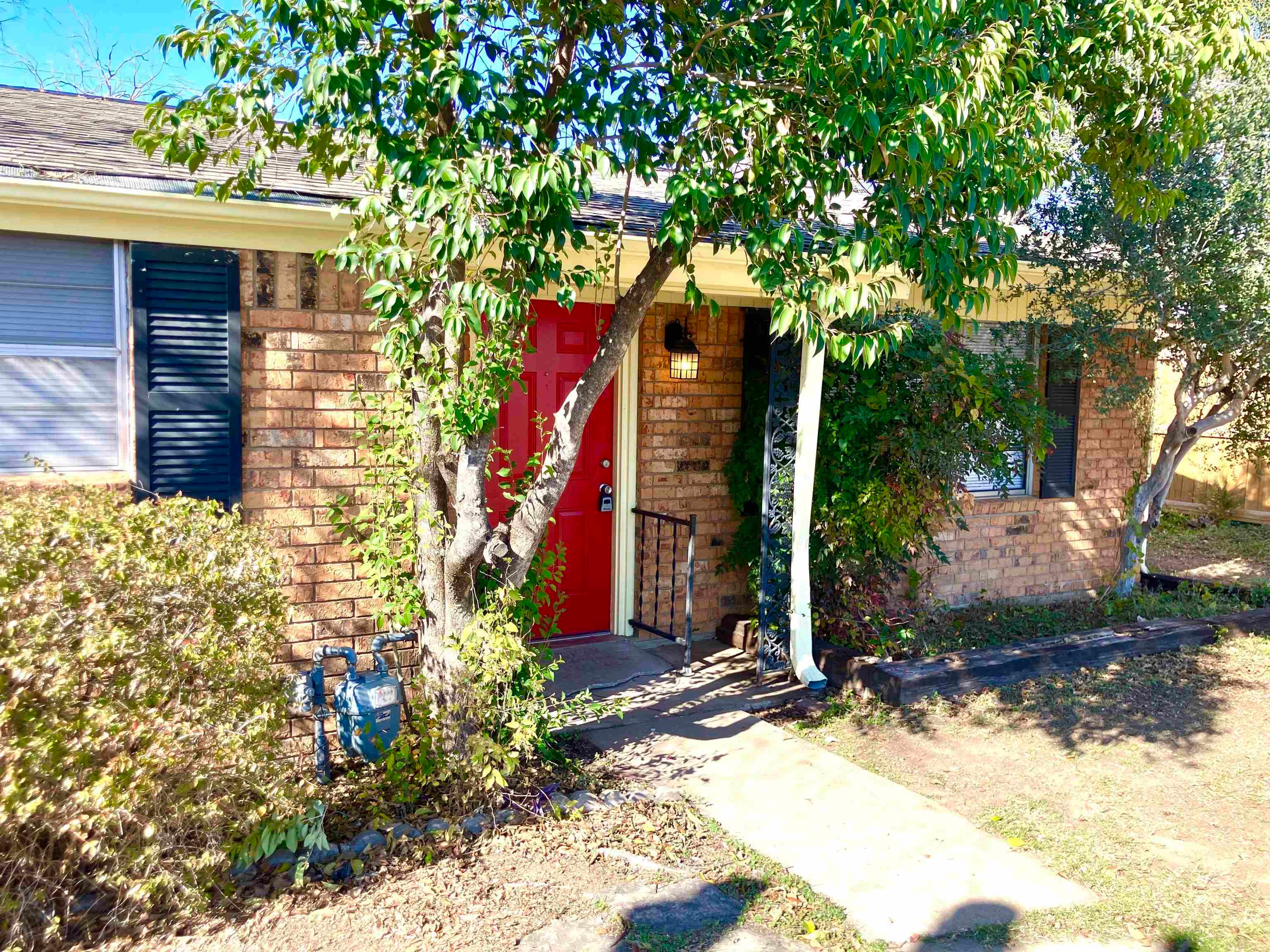 1112B Northwood — photo