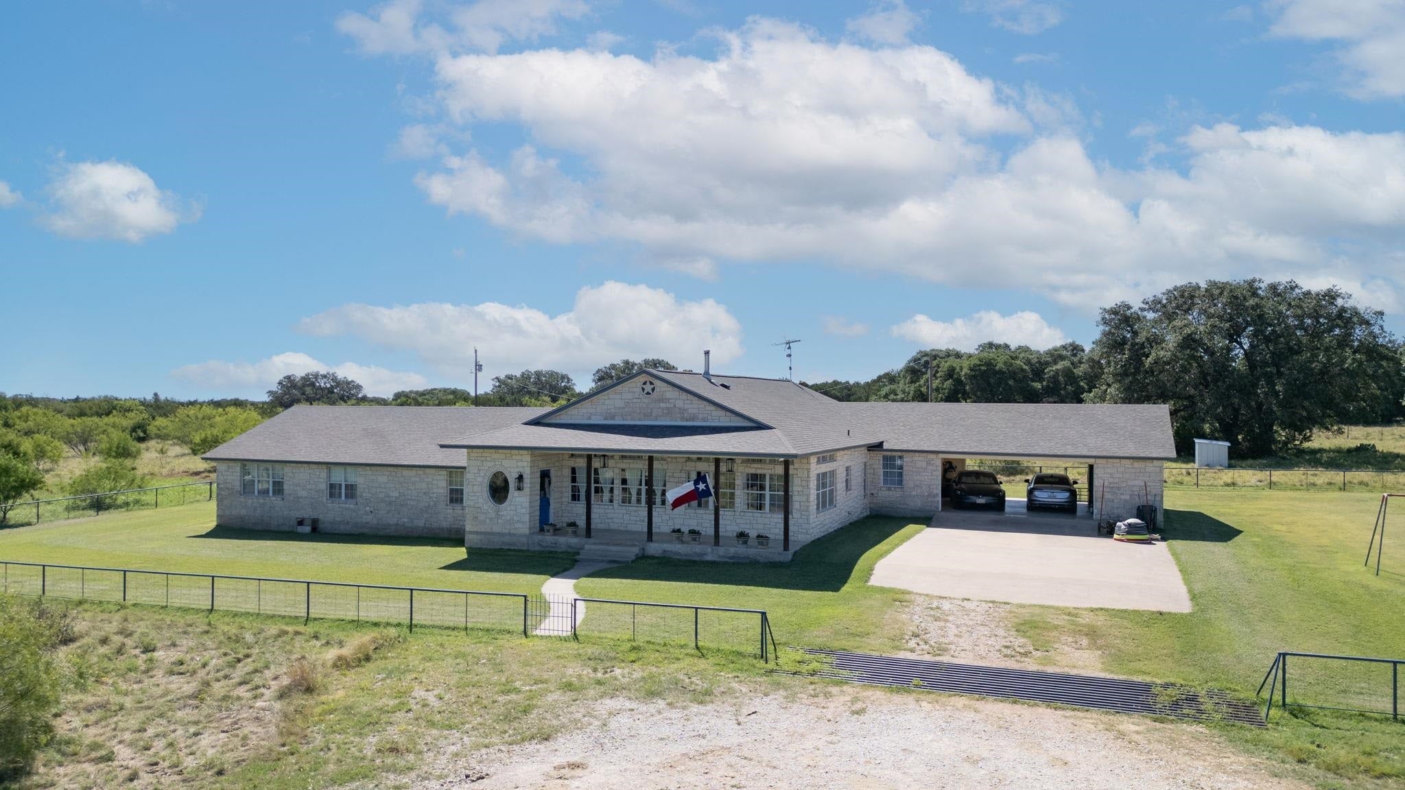 530 County Road 406 — photo