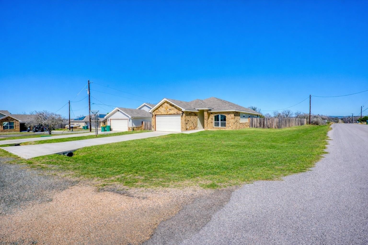 1516 Stonecrest Drive — photo