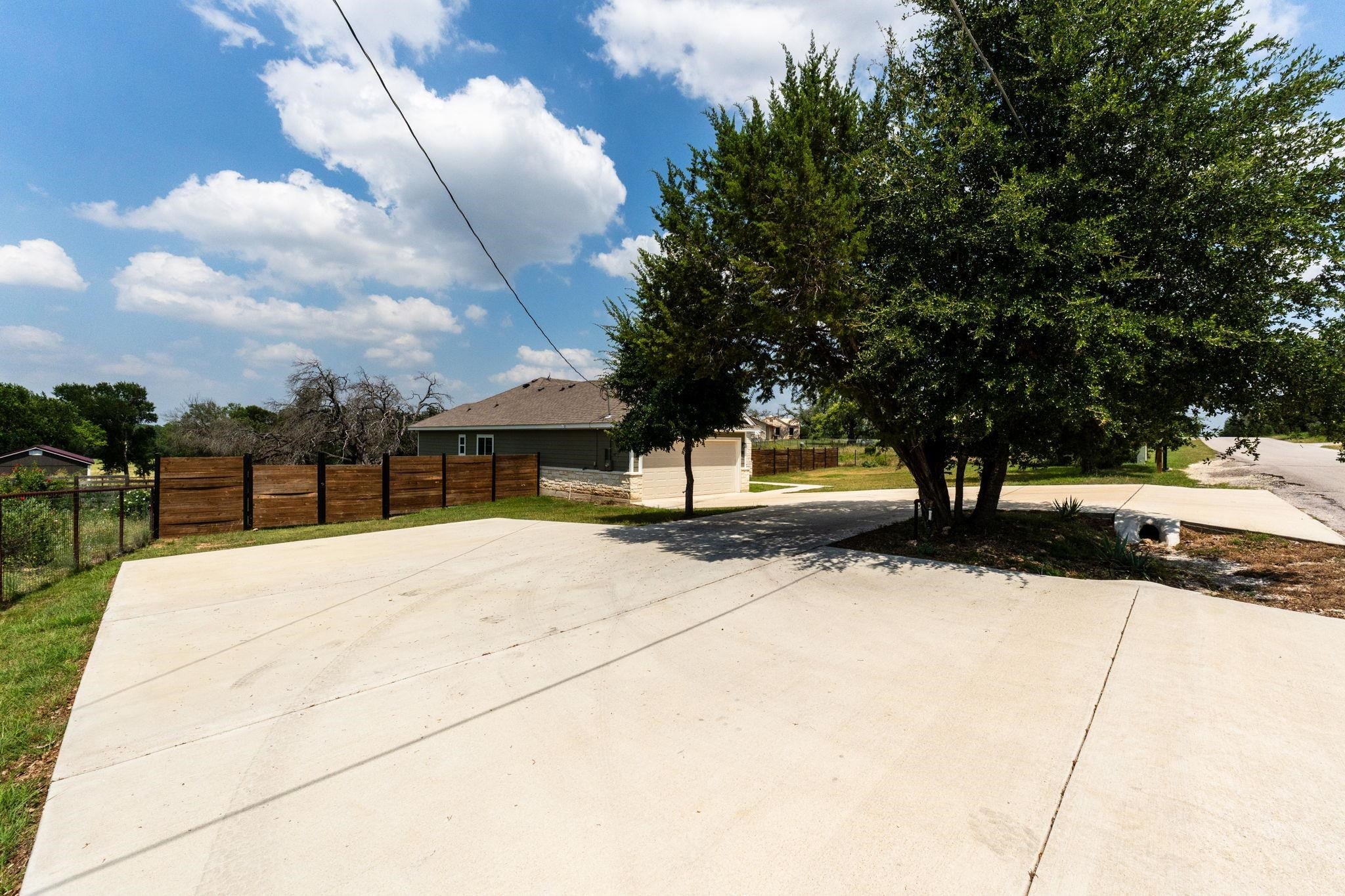 1110 County Road 1045 — photo