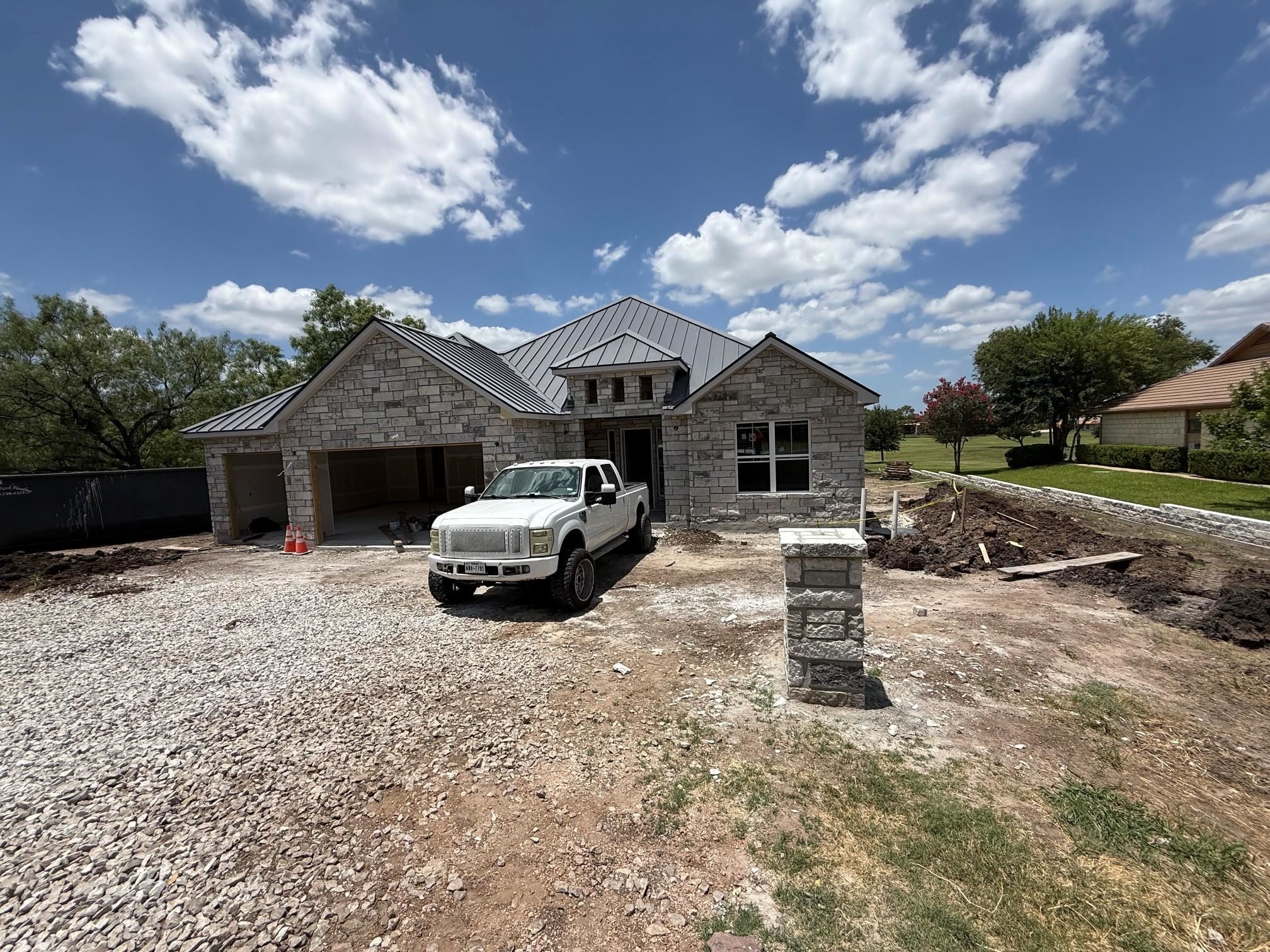 604 Hi Circle South — photo