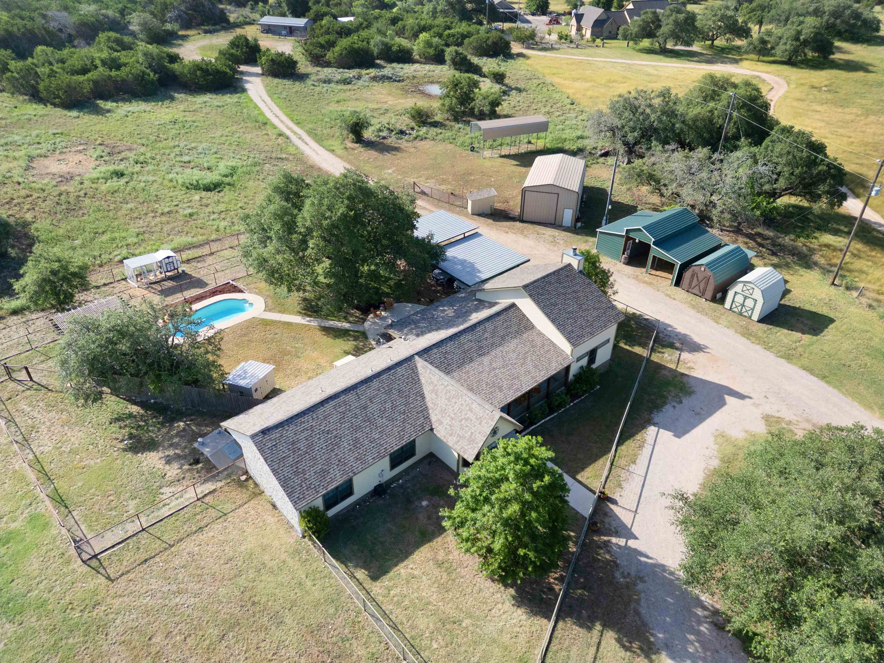 407 Windmill, Burnet, TX 78611 — photo 2