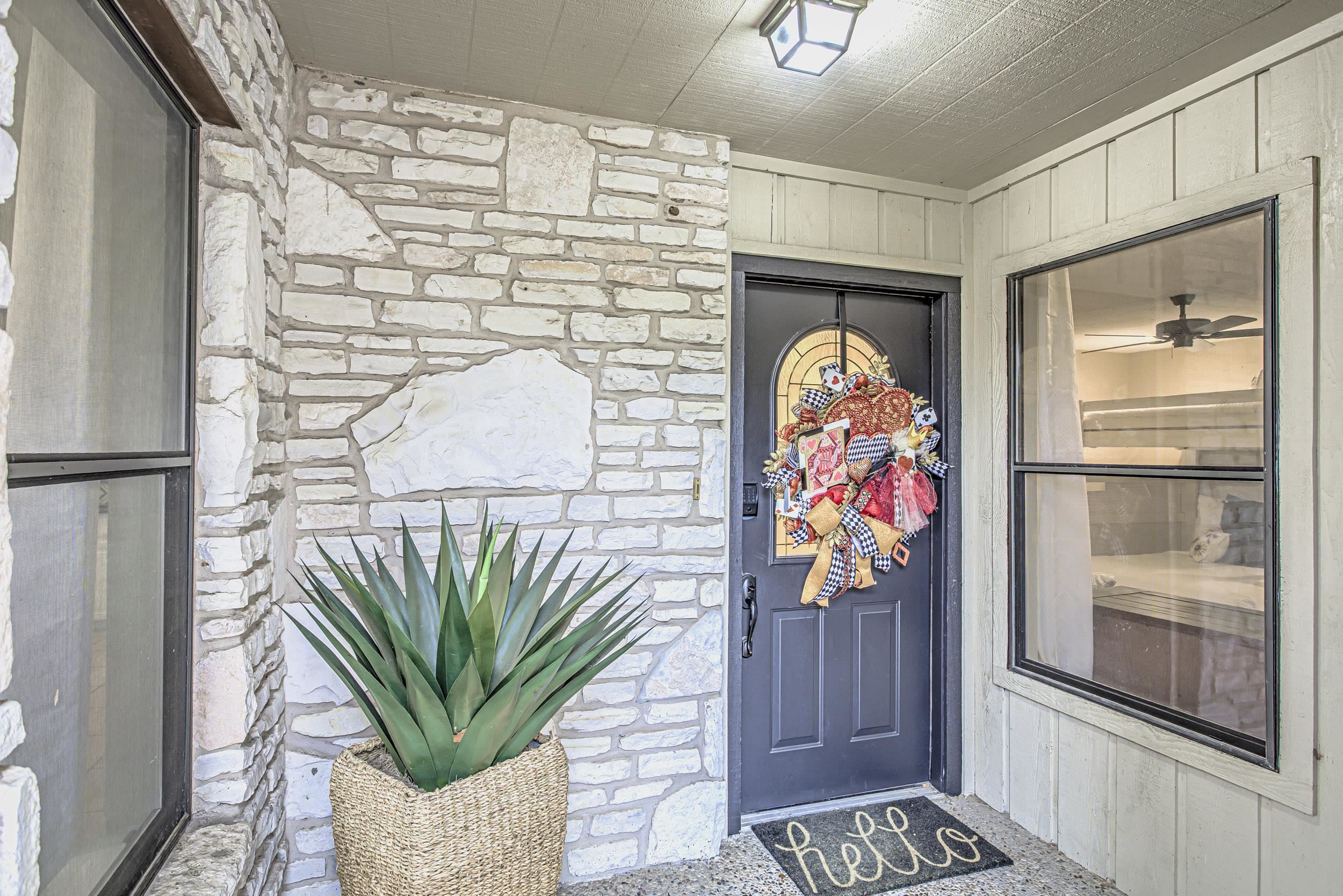 103 Oasis #a Street — photo