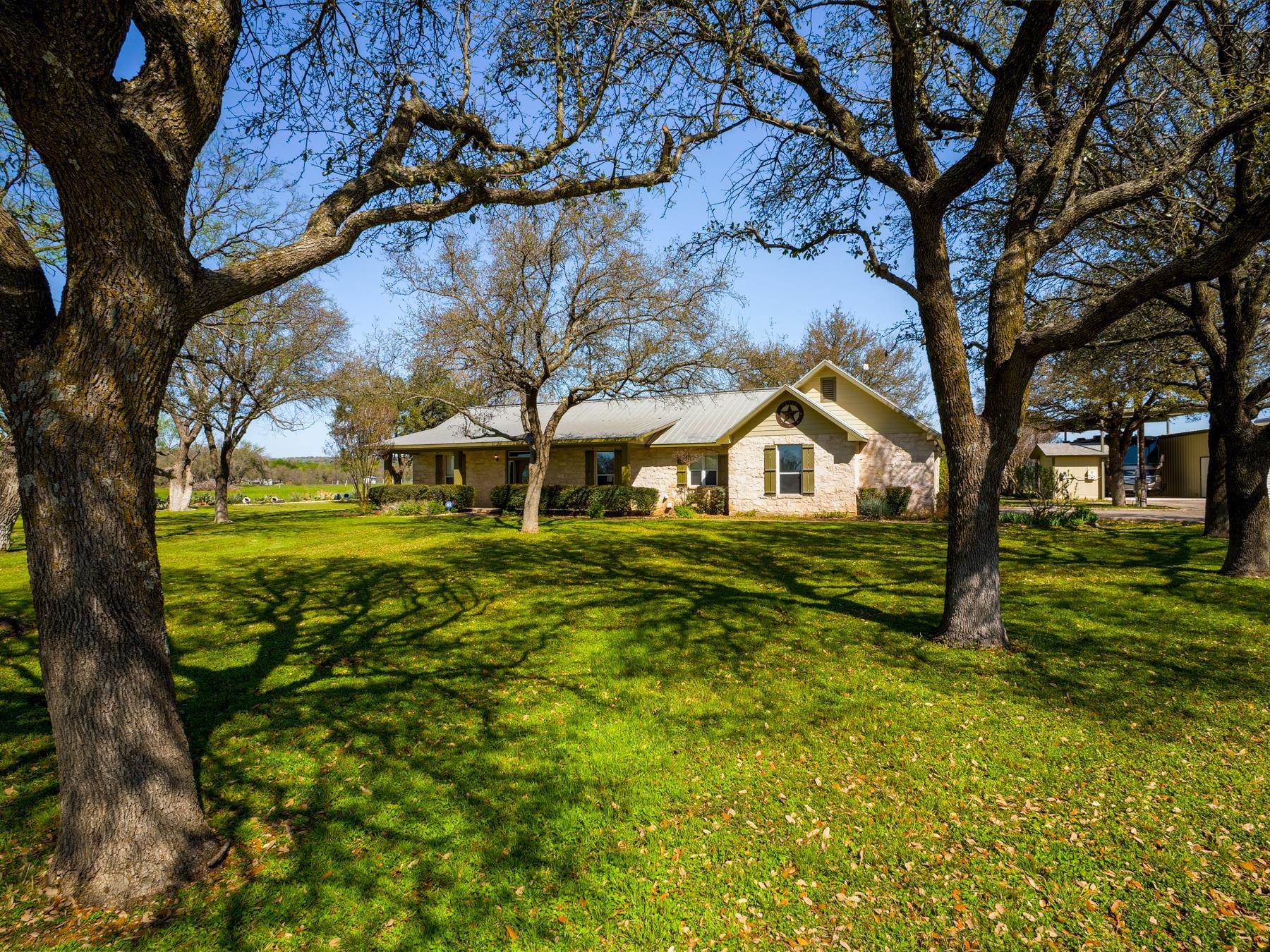 550 Timber Ridge Road, Marble Falls, TX 78654 — photo 2