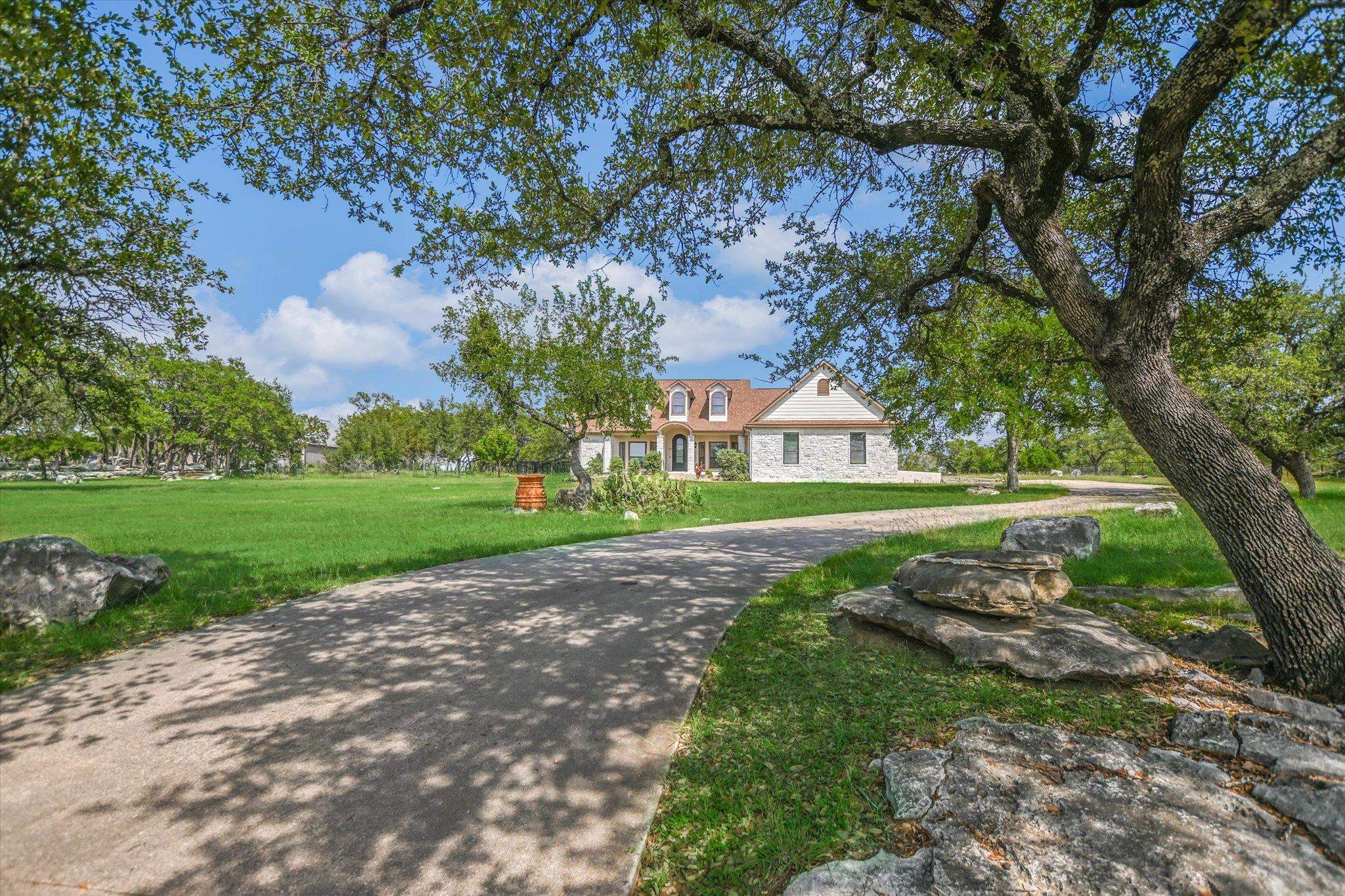 505 Vista View Trail — photo