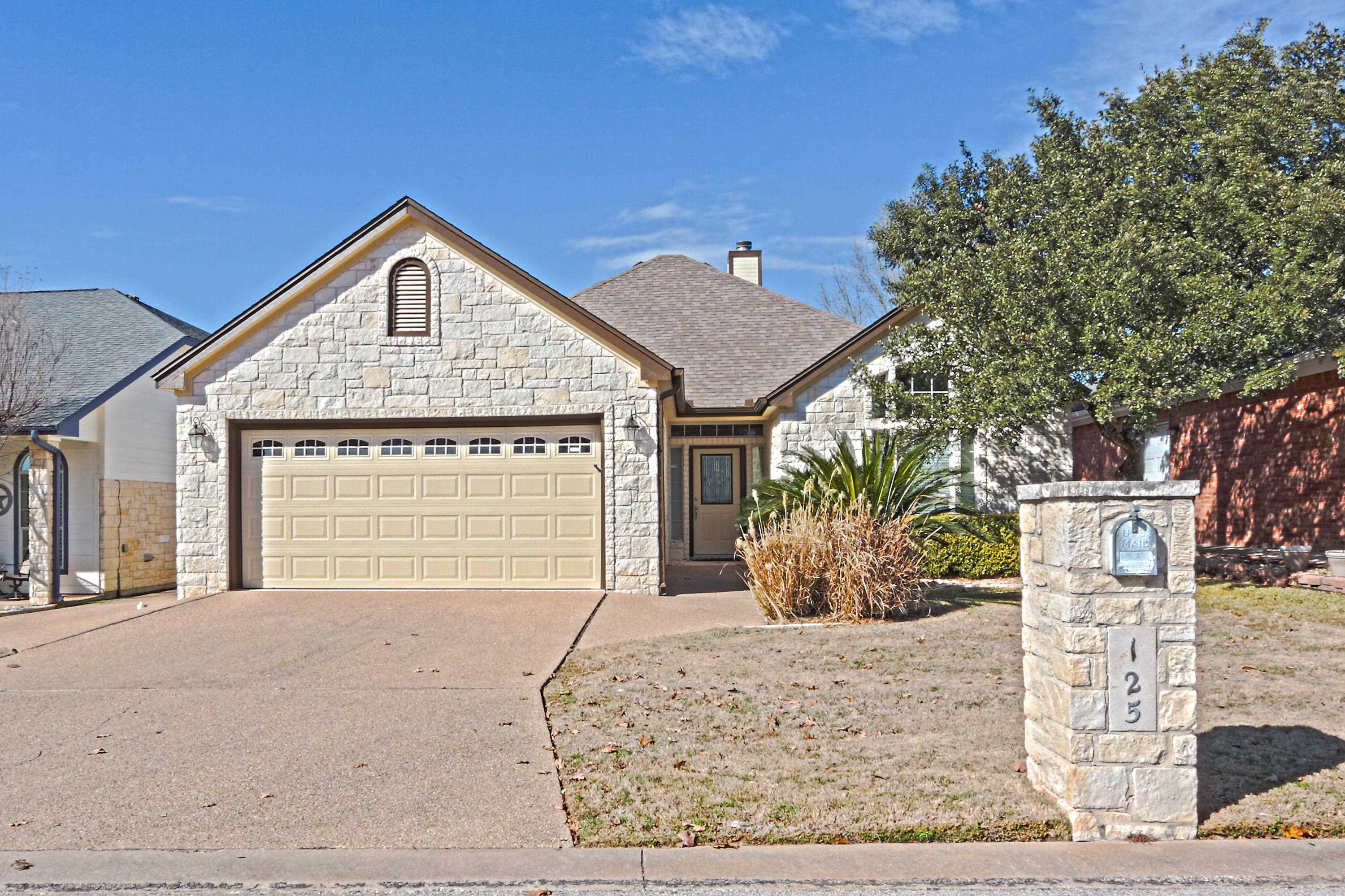 125 Fox Circle — photo