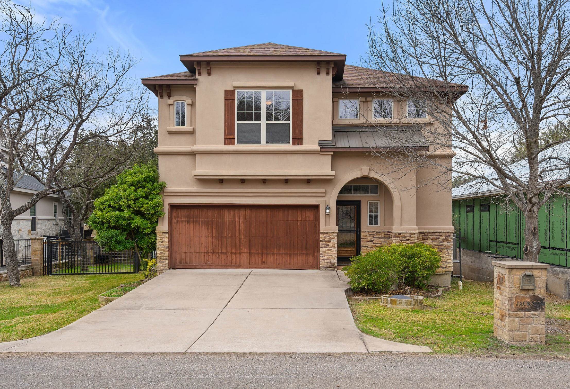 118 Bridgepoint Drive — photo