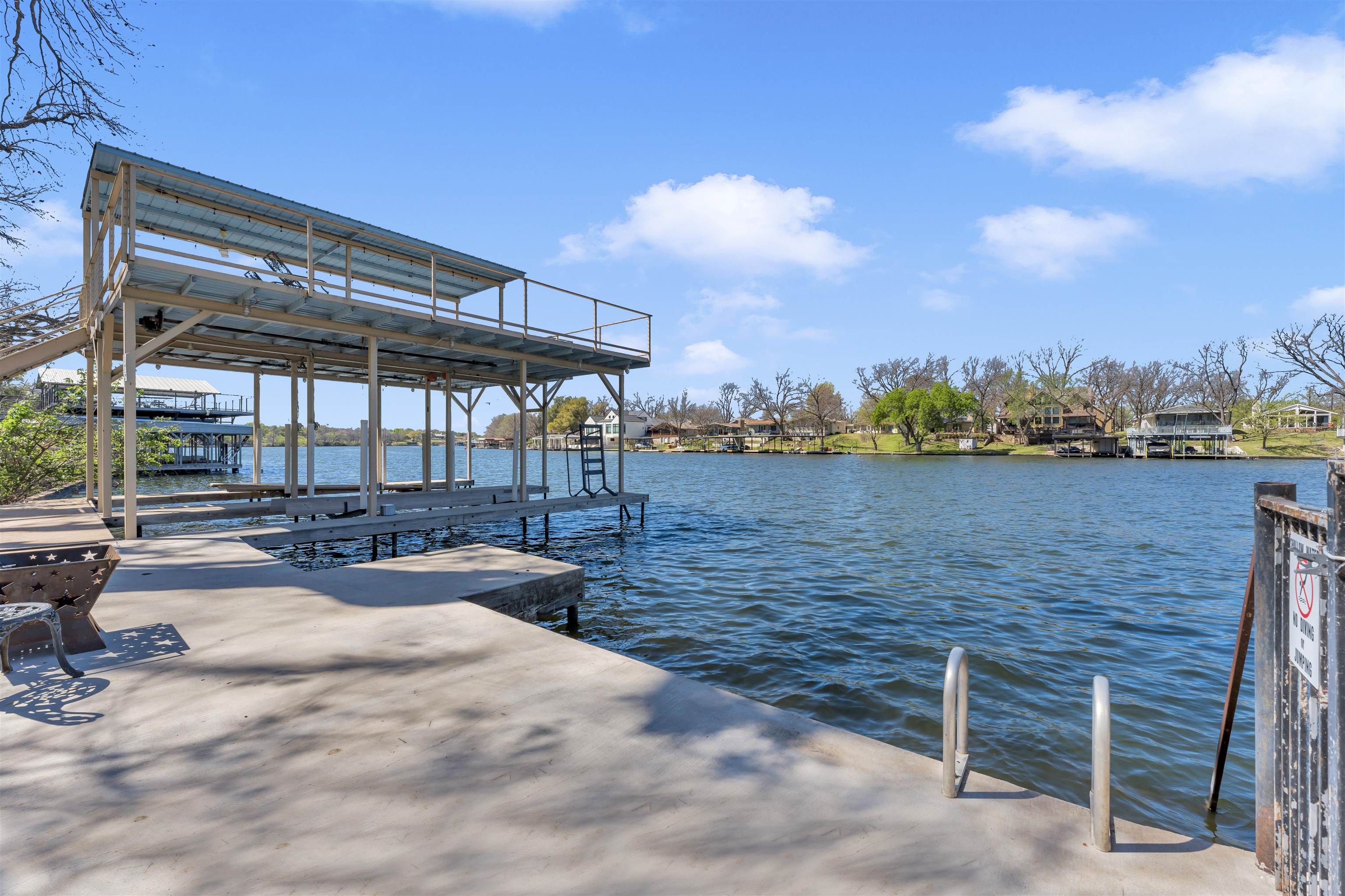 1108 S Lakeside Drive — photo