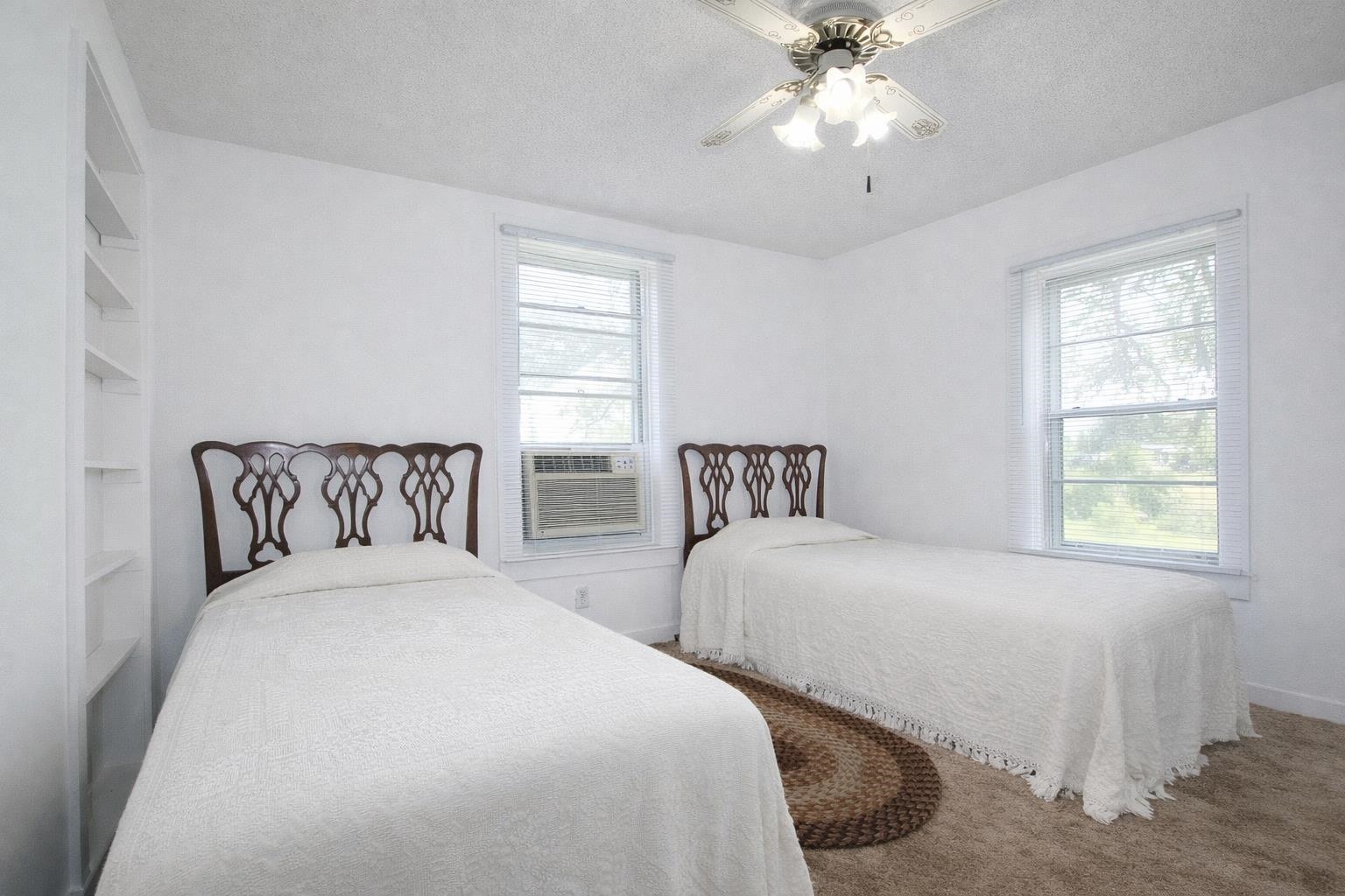 509 E Austin, Llano, TX 78643 — photo 2