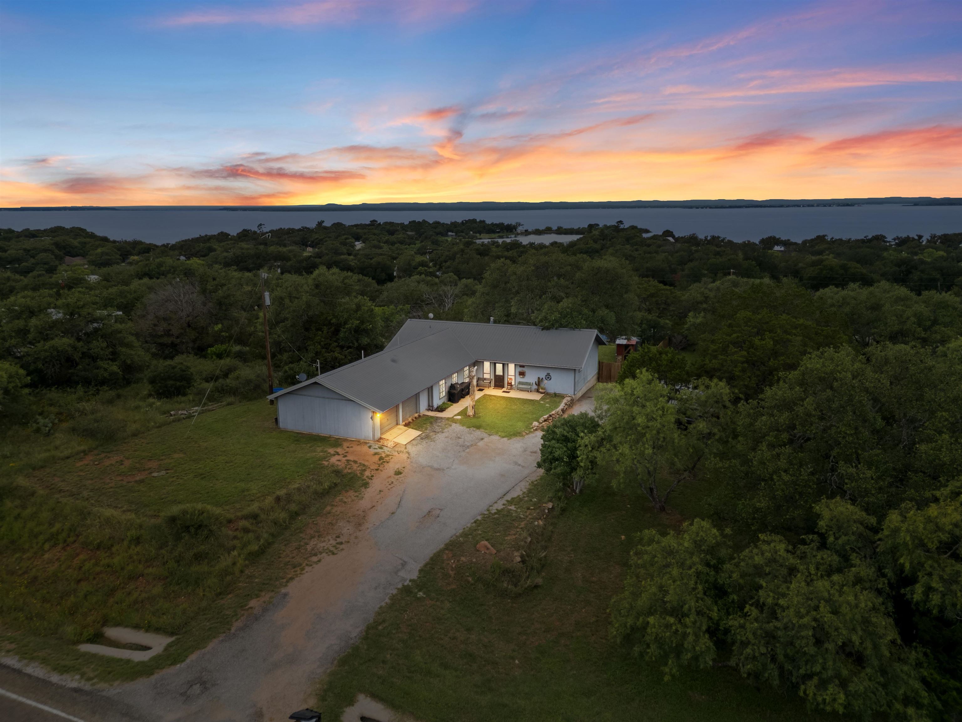 4170 FM 690 — photo