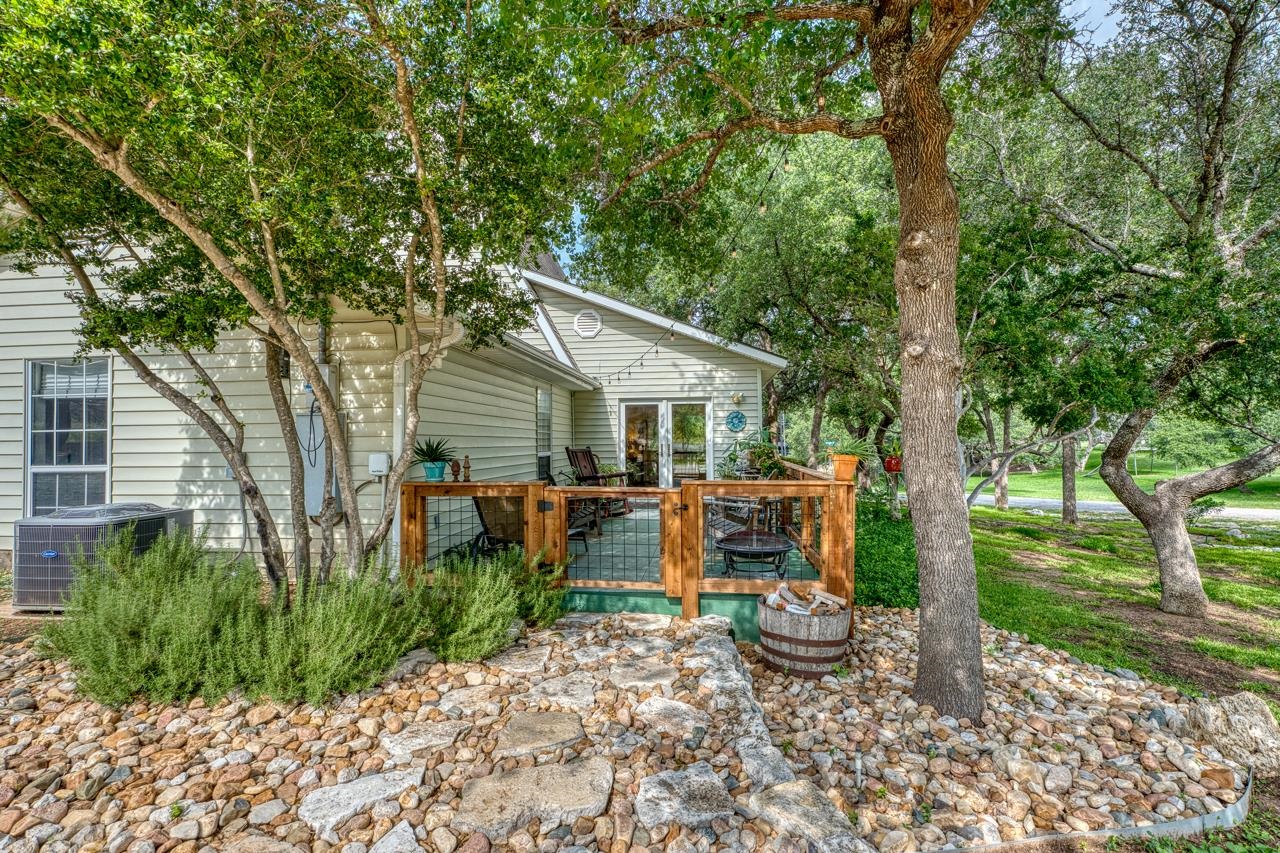 1106 Shorewood Dr — photo