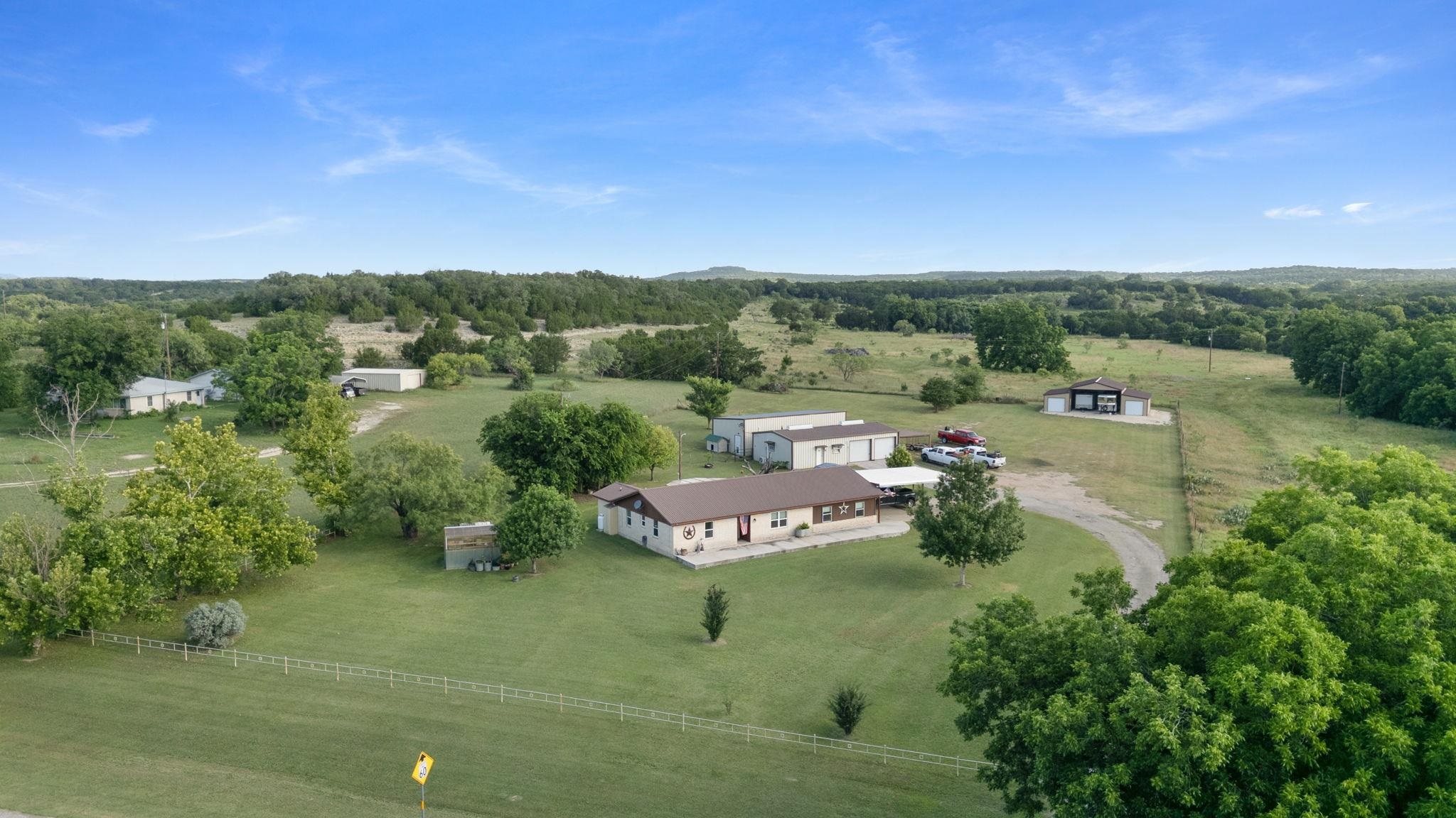 963 FM 580 — photo