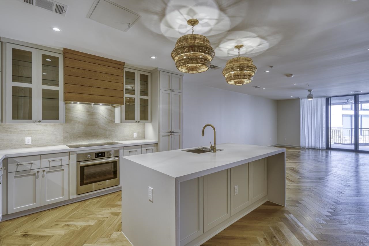 82 Island Drive #8204 — photo