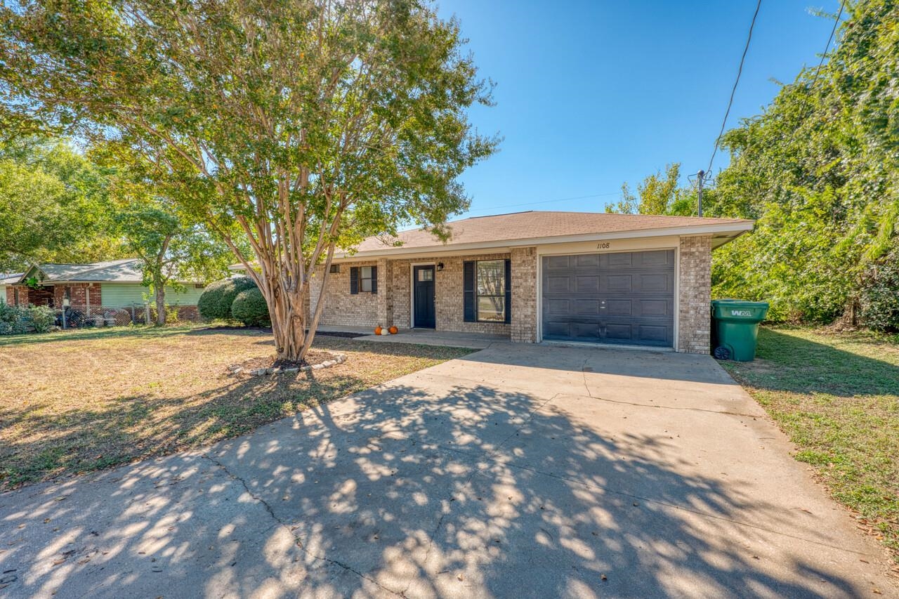 1108 Cedar Drive — photo